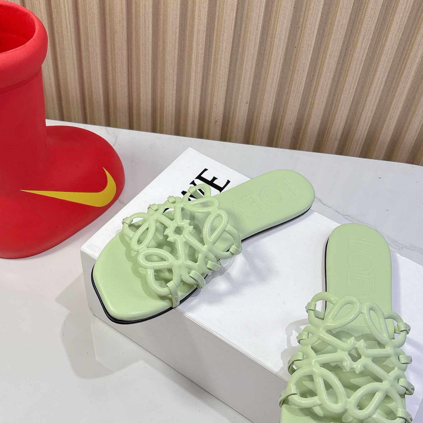 Loewe Petal Anagram Slide In Soft Calfskin - DesignerGu