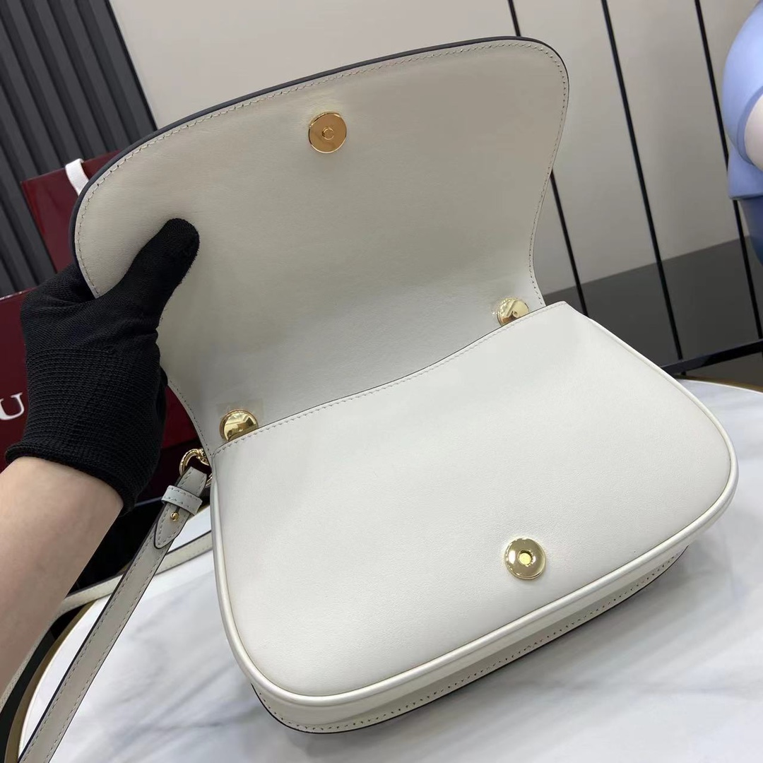 Gucci Blondie Medium Top Handle Bag - DesignerGu