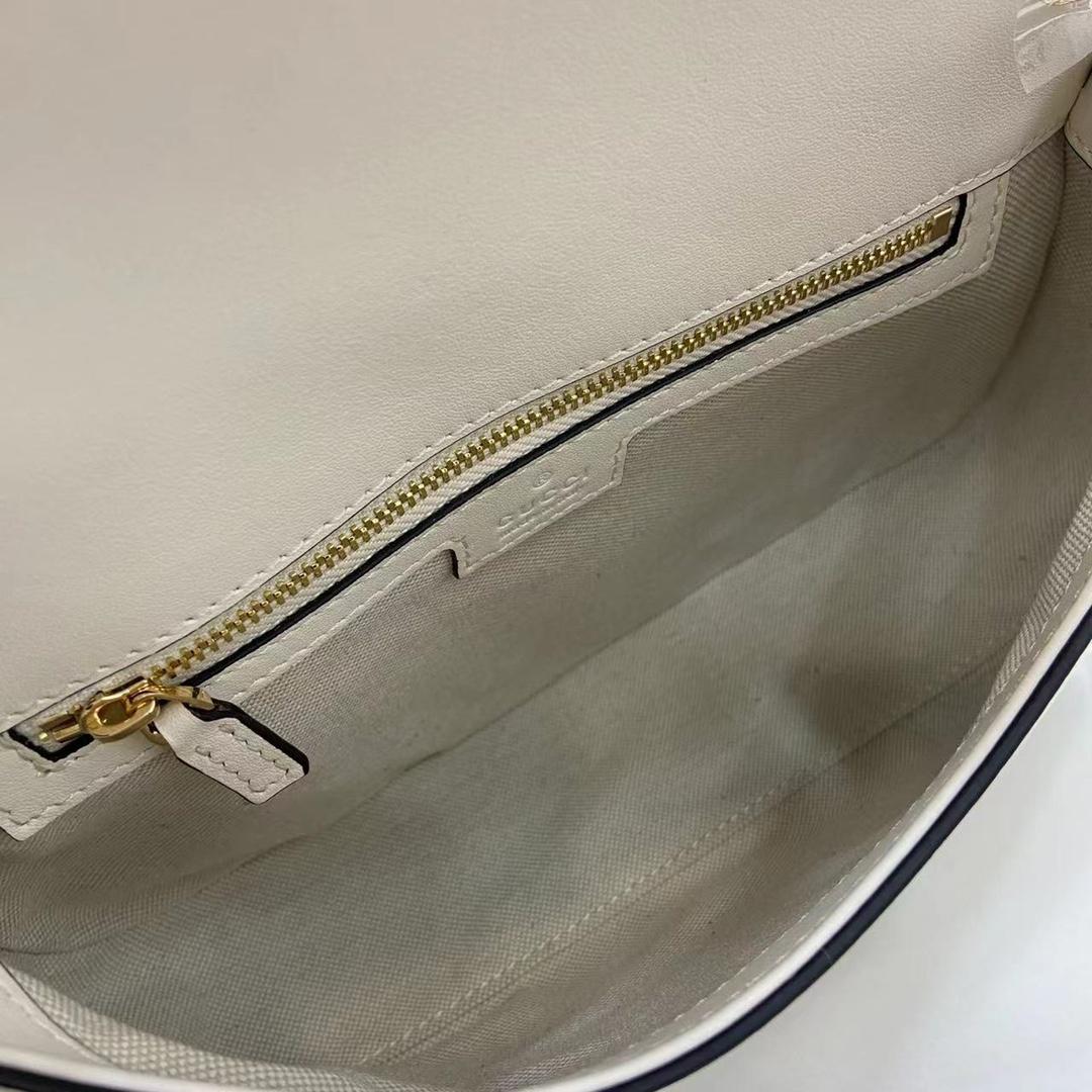 Gucci Blondie Medium Top Handle Bag - DesignerGu