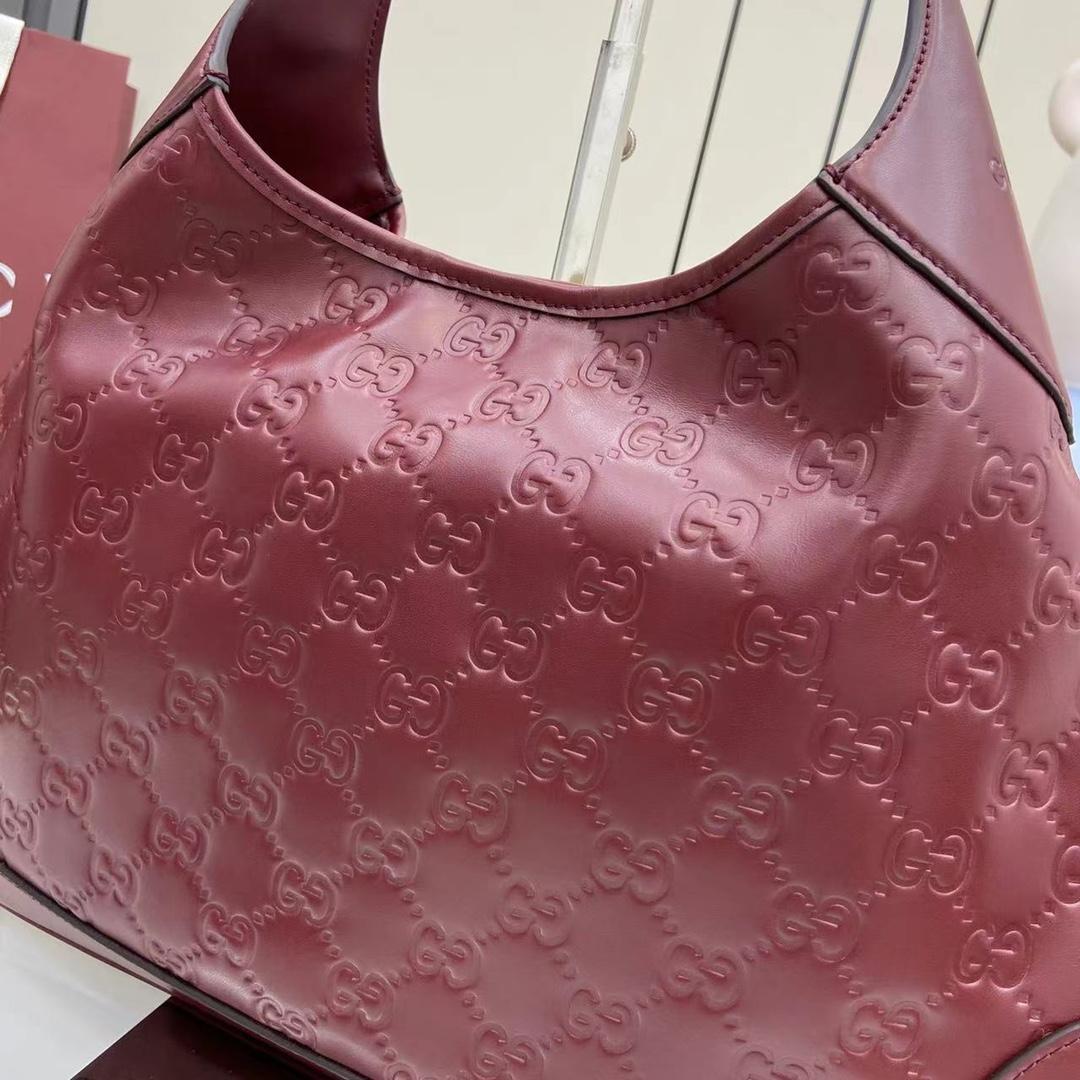 Gucci B Medium Shoulder Bag - DesignerGu