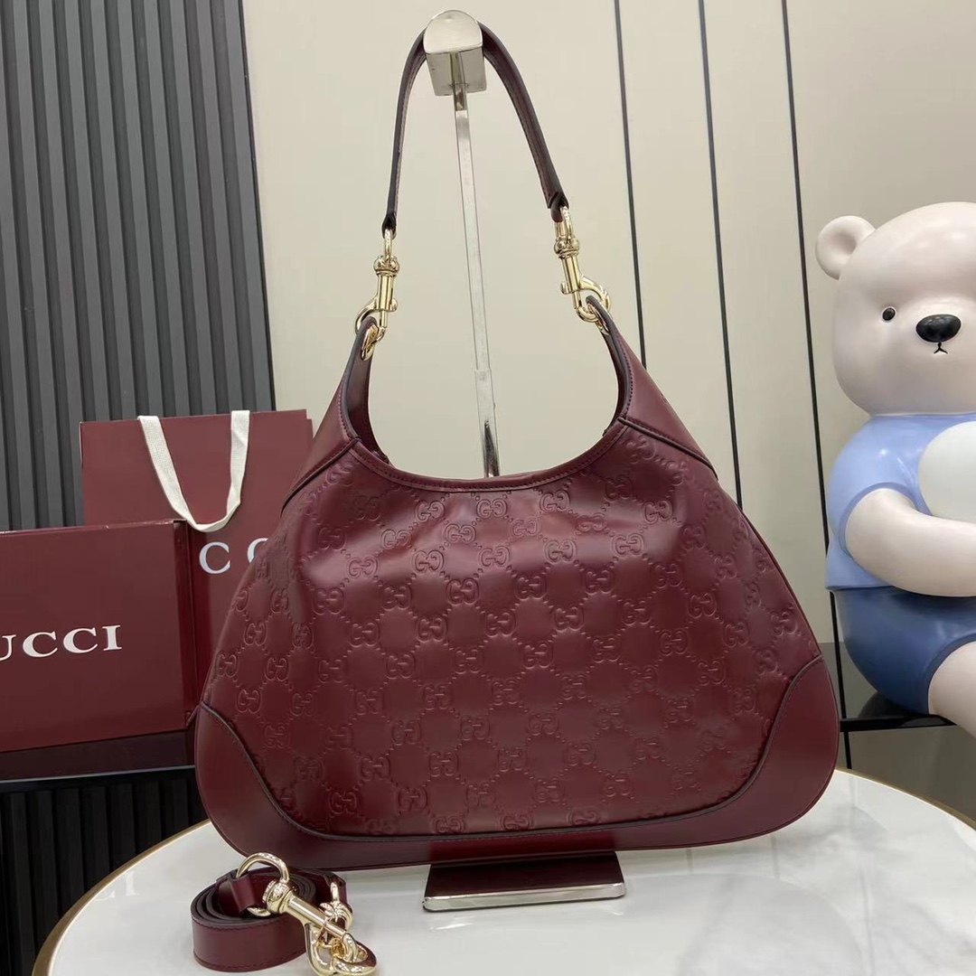 Gucci B Medium Shoulder Bag - DesignerGu