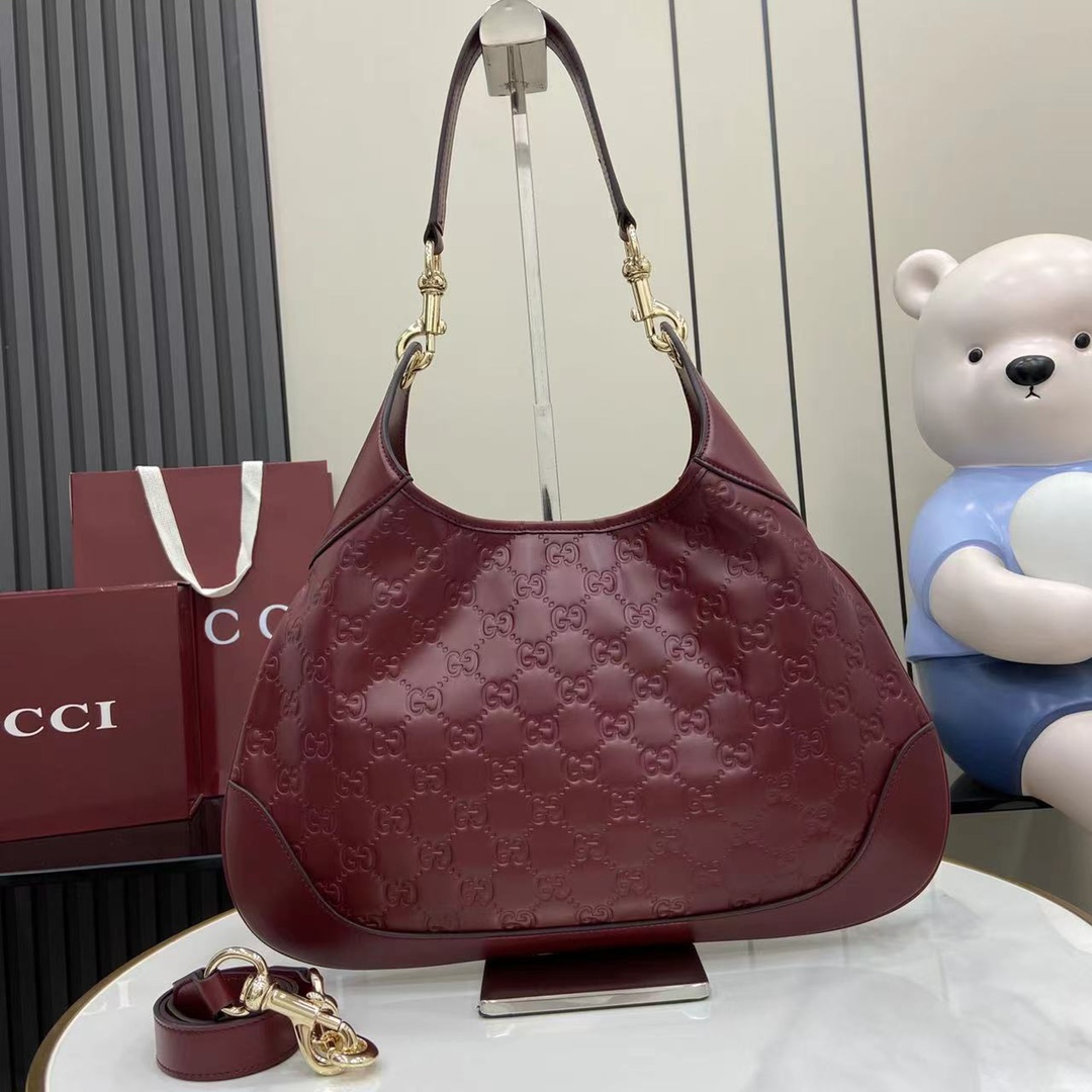 Gucci B Medium Shoulder Bag - DesignerGu
