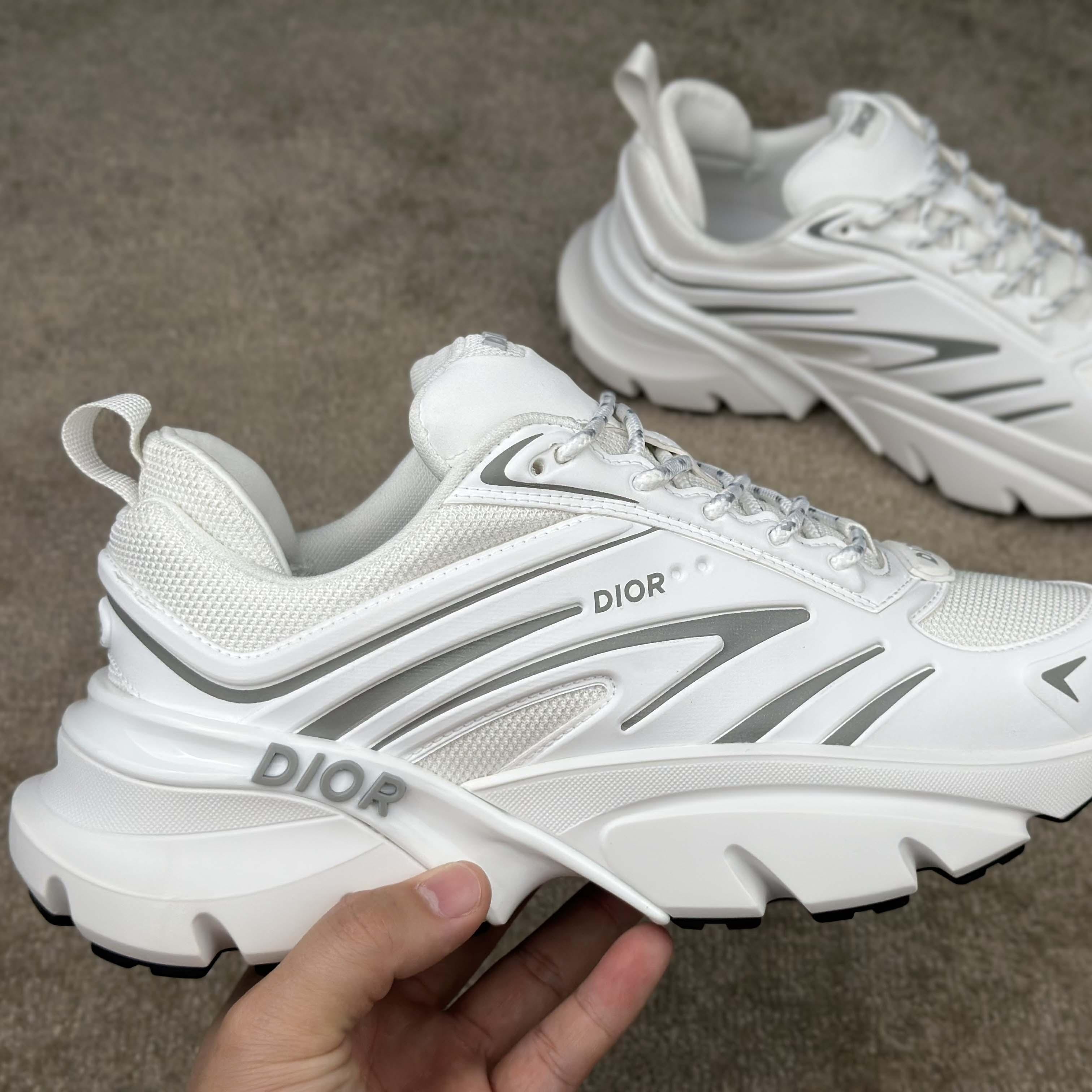 Dior B44 Blade Sneaker  - DesignerGu