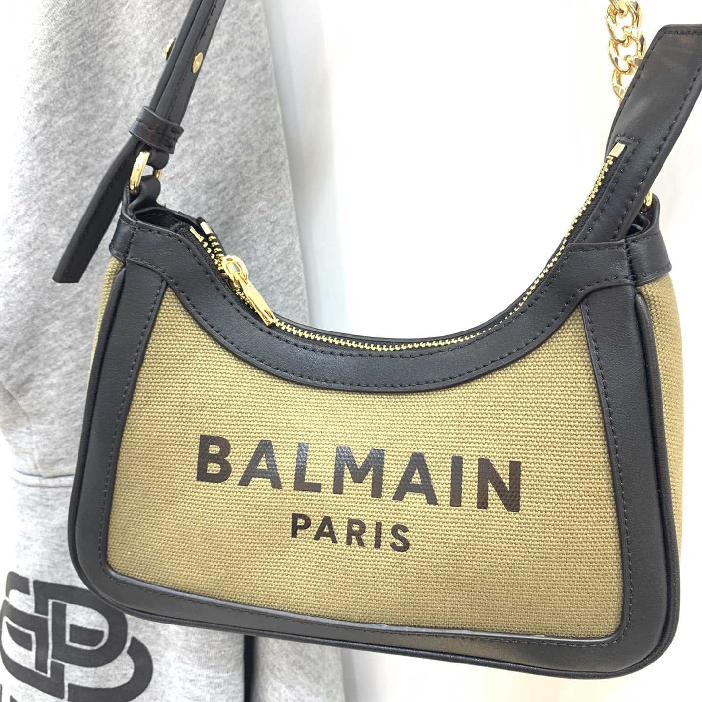 Balmain Small logo-print Shoulder Bag (23.5-16-7Cm) - DesignerGu