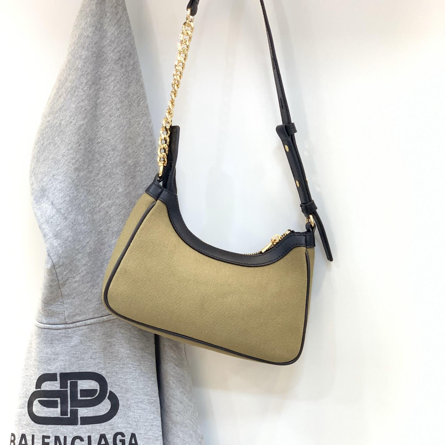 Balmain Small logo-print Shoulder Bag (23.5-16-7Cm) - DesignerGu