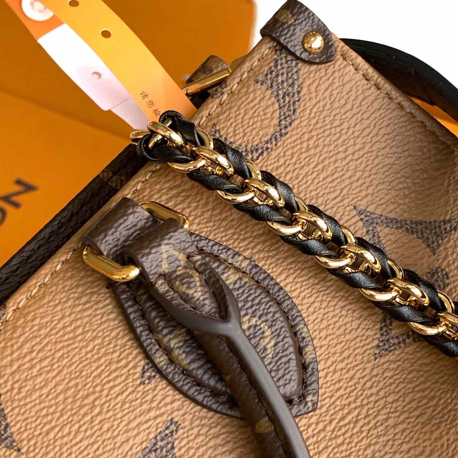 Louis Vuitton OnTheGo East West Chain  M14236 - DesignerGu