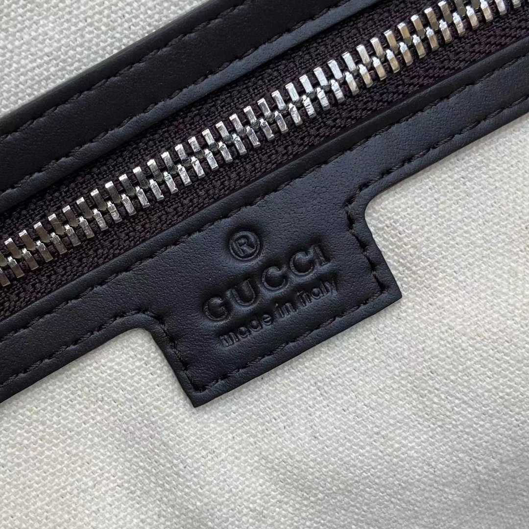 Gucci GG Canvas Medium Duffle Bag - DesignerGu