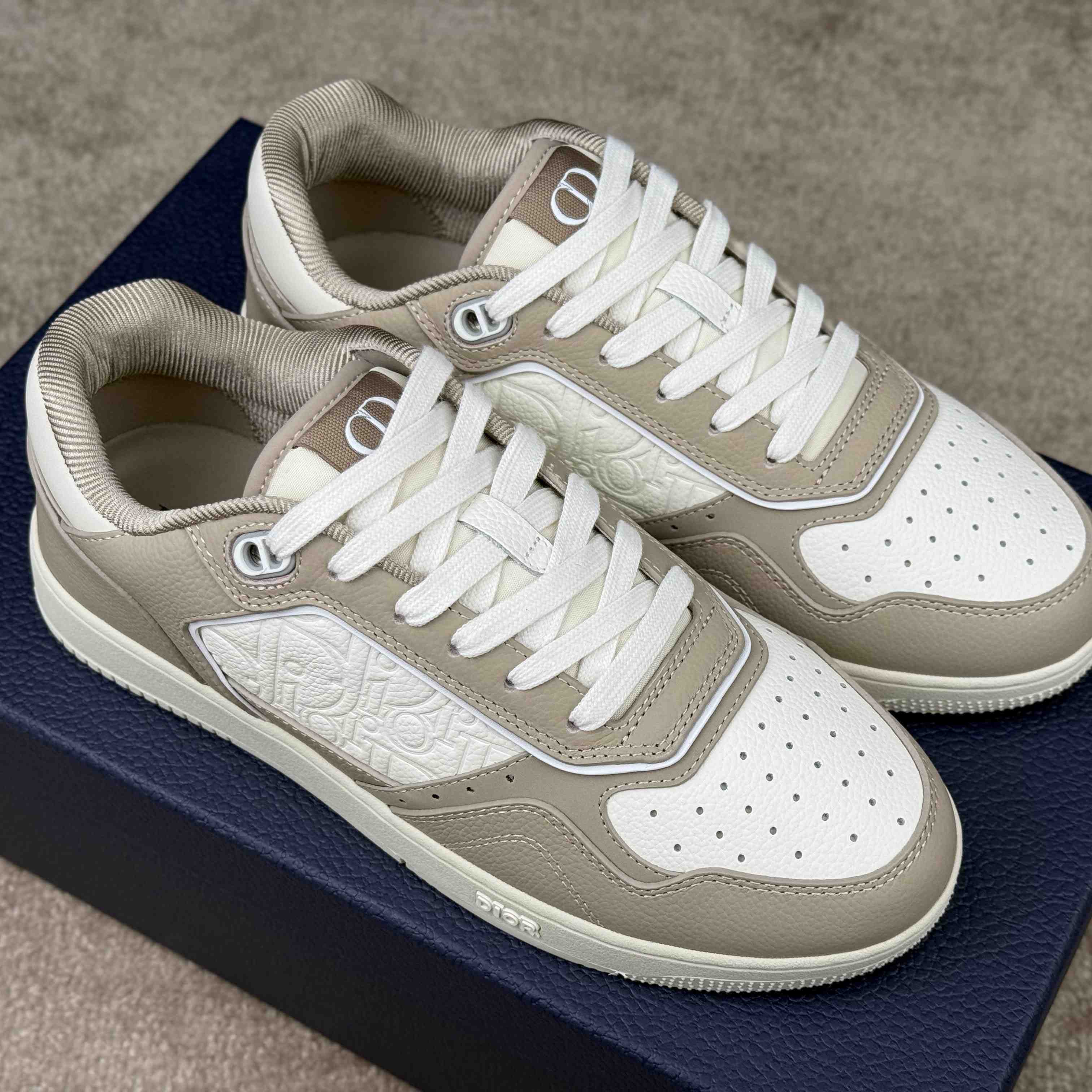 Dior B27 Uptown Low-Top Sneaker  - DesignerGu