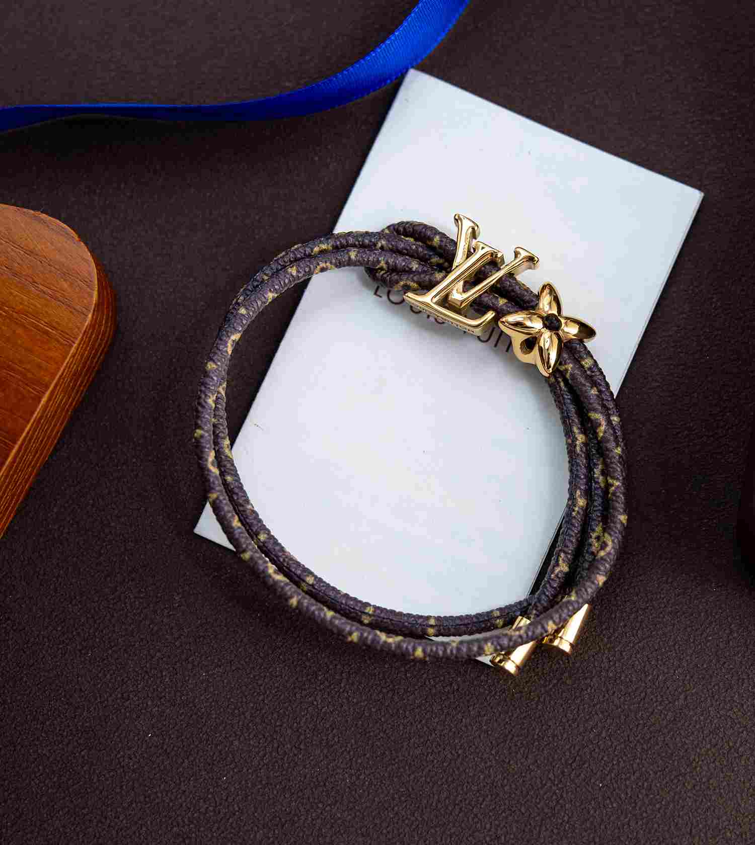 Louis Vuitton LV Bloom Bracelet   M8416Z - DesignerGu