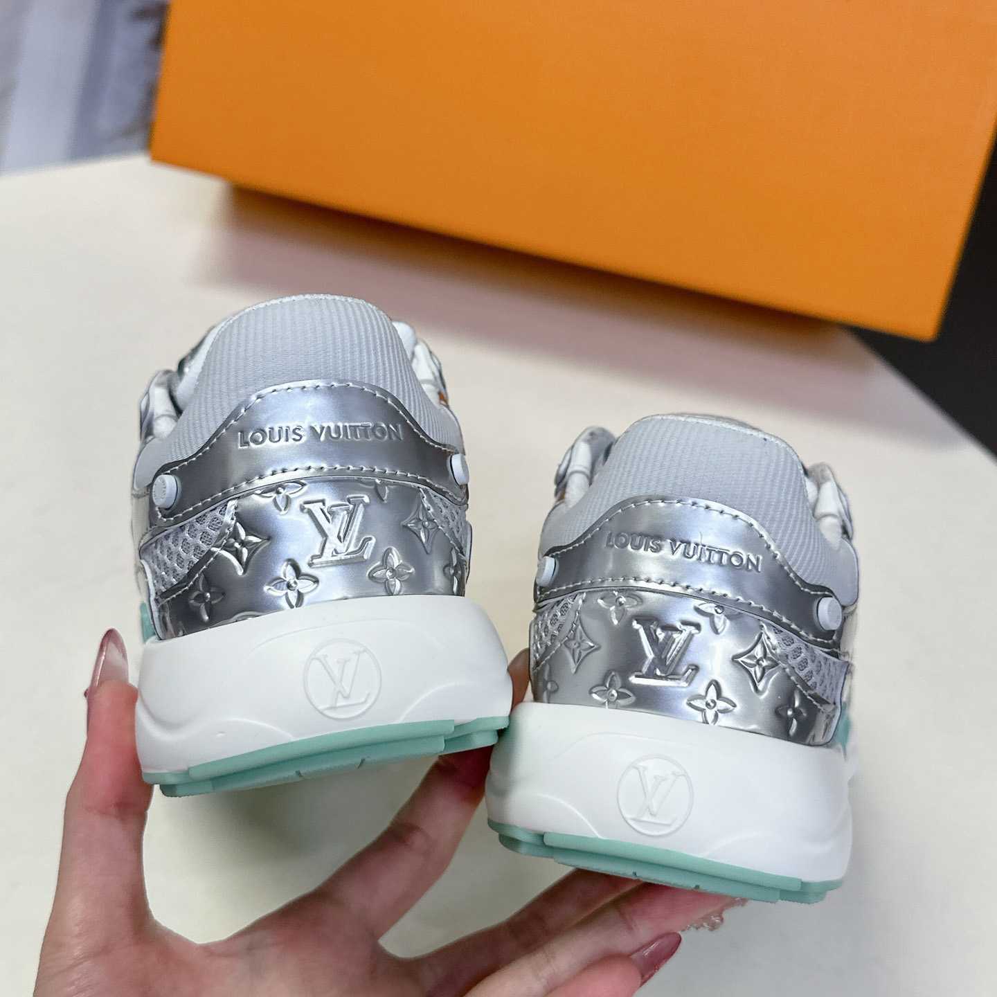 Louis Vuitton LV Olympia Sneaker   1AHOLN - DesignerGu