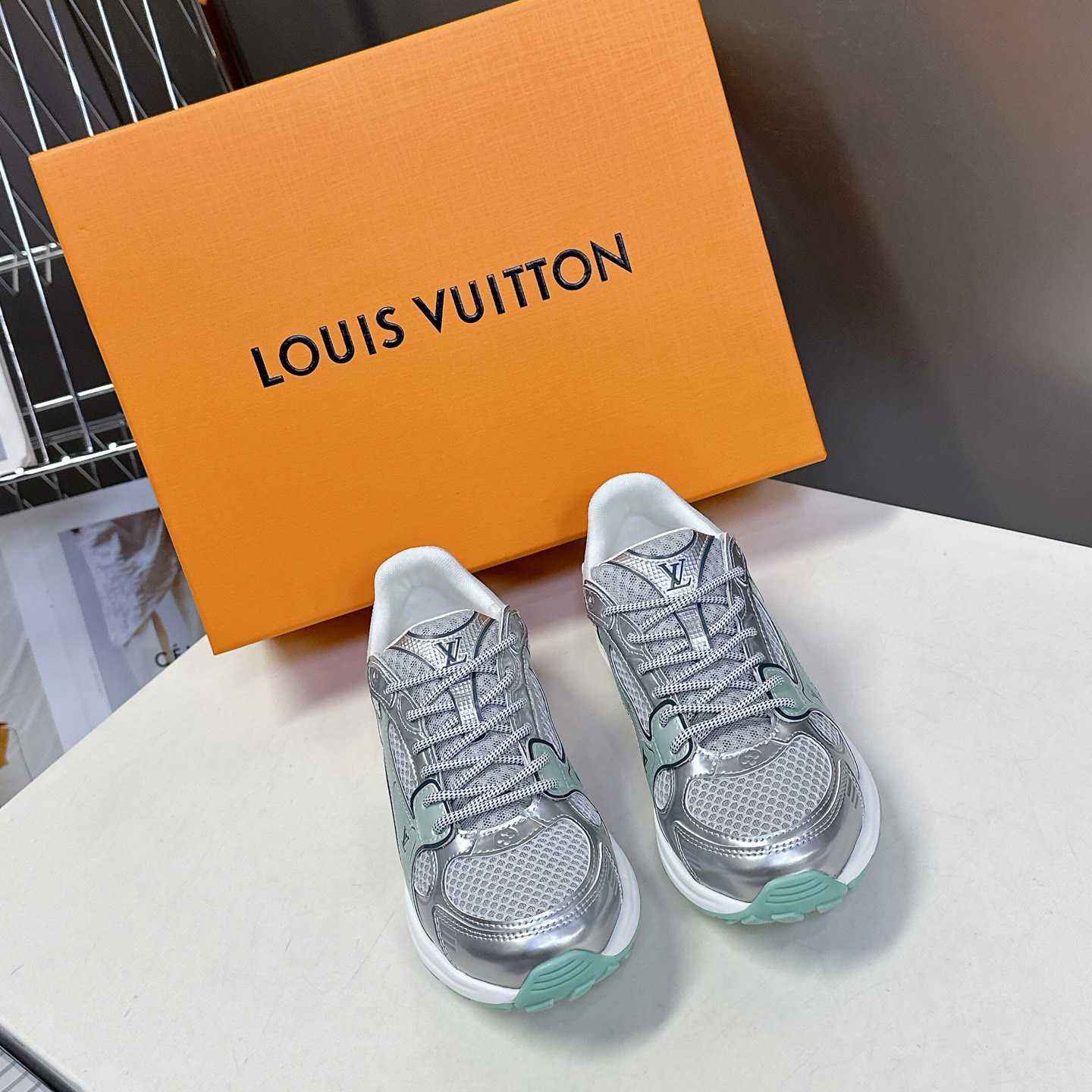 Louis Vuitton LV Olympia Sneaker   1AHOLN - DesignerGu