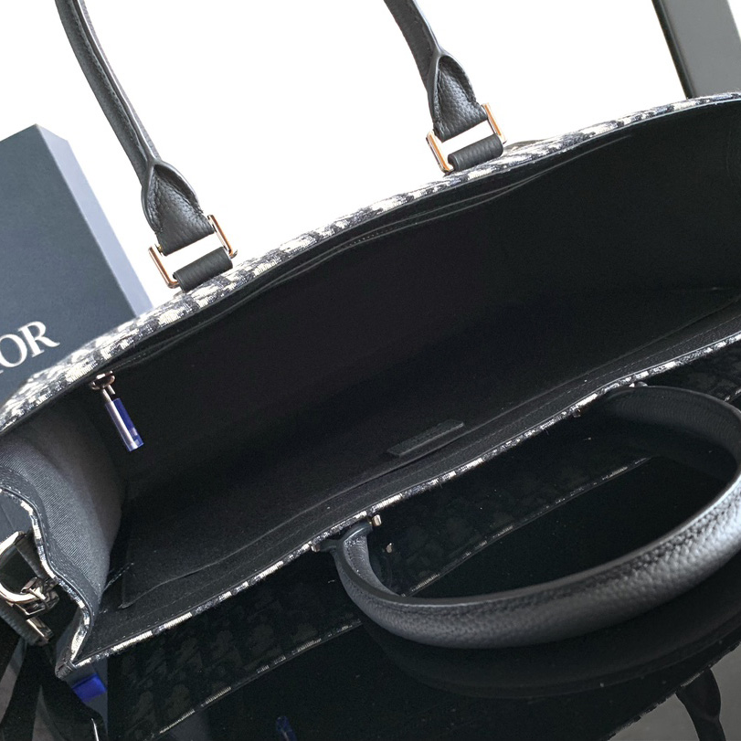 Dior East-West Tote Bag  - DesignerGu