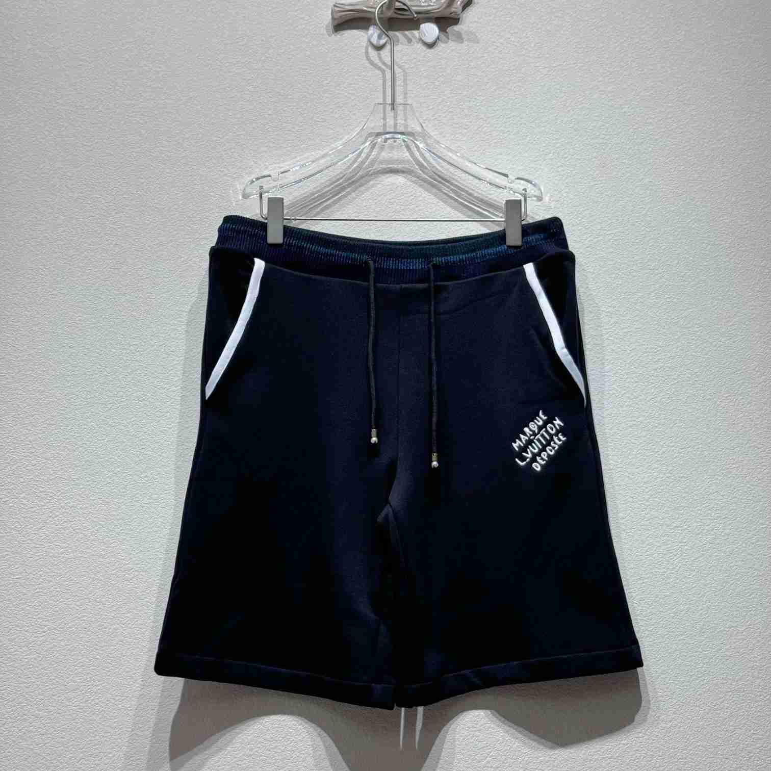 Louis Vuitton Cotton Jersey College Shorts   1AGTR9 - DesignerGu