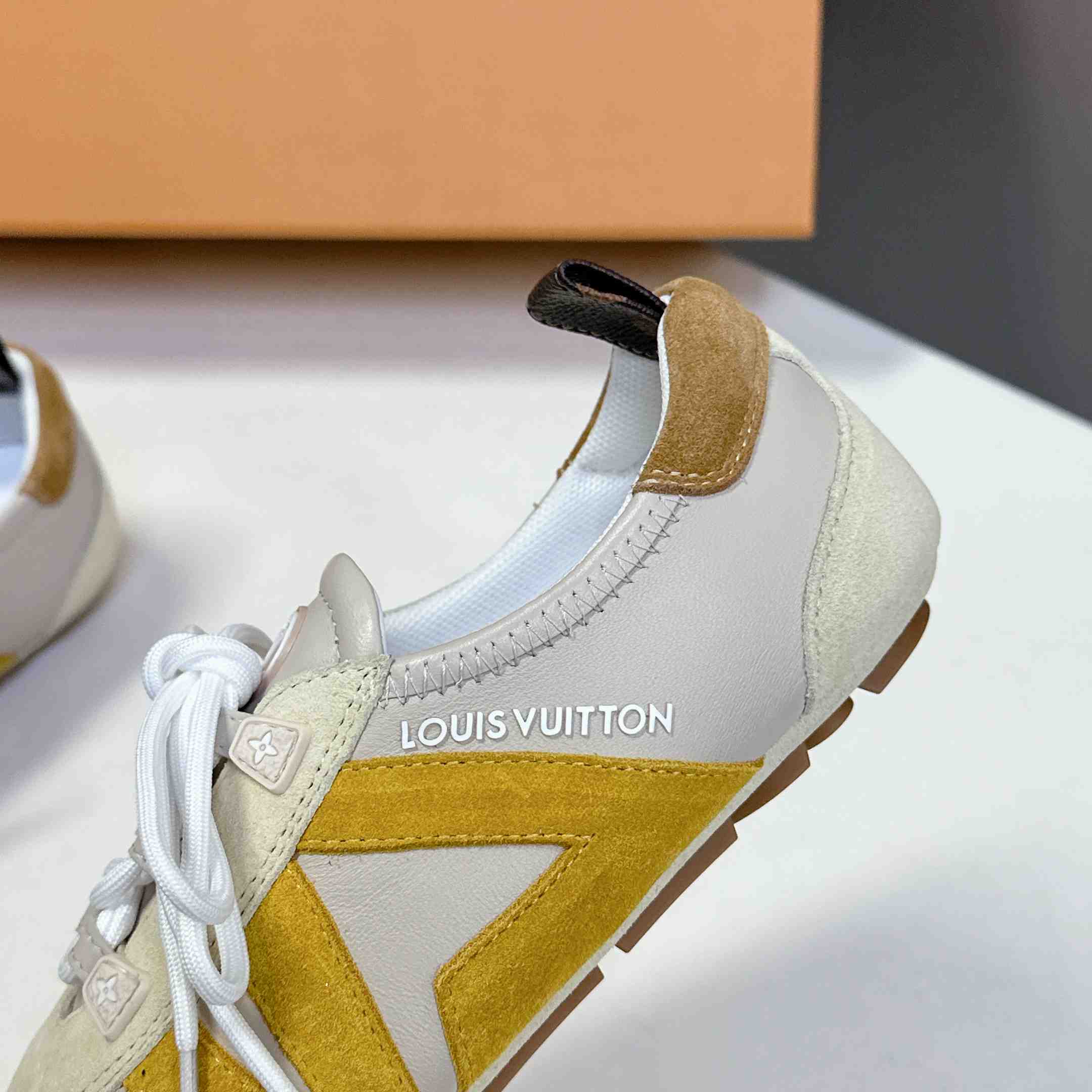 Louis Vuitton LV Sneakerina   1AHNEY - DesignerGu