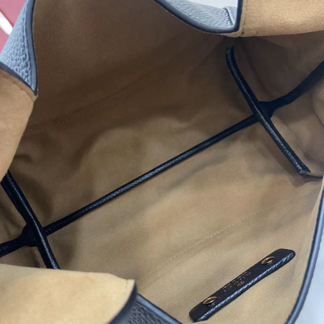 Gucci Softbit Medium Top Handle Bag - DesignerGu