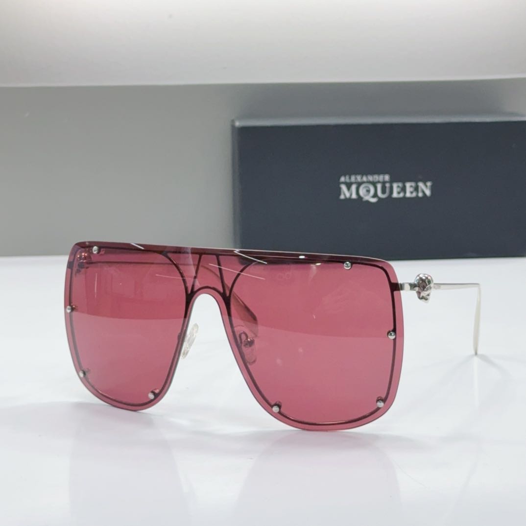 Alexander Mcqueen AM0313 Sunglasses  - DesignerGu