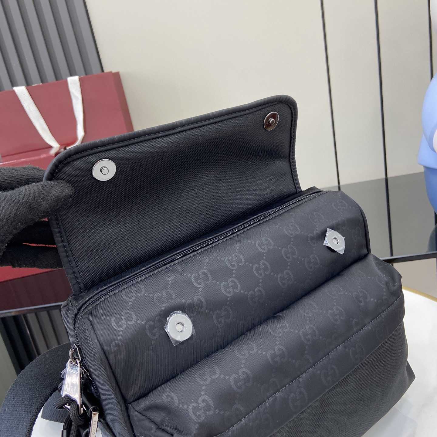 Gucci Nexus Medium Crossbody Bag - DesignerGu