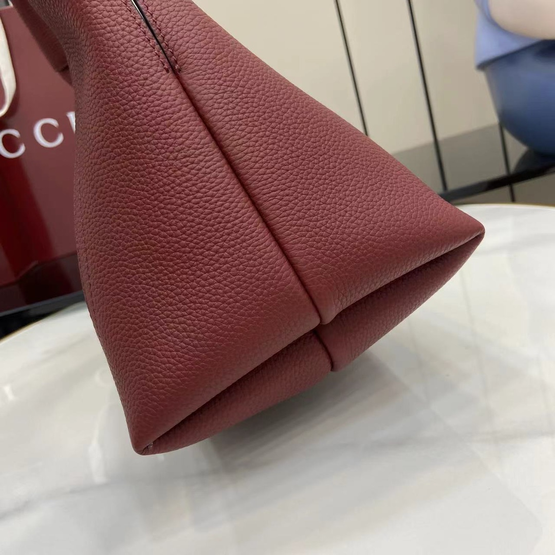 Gucci Softbit Medium Top Handle Bag - DesignerGu