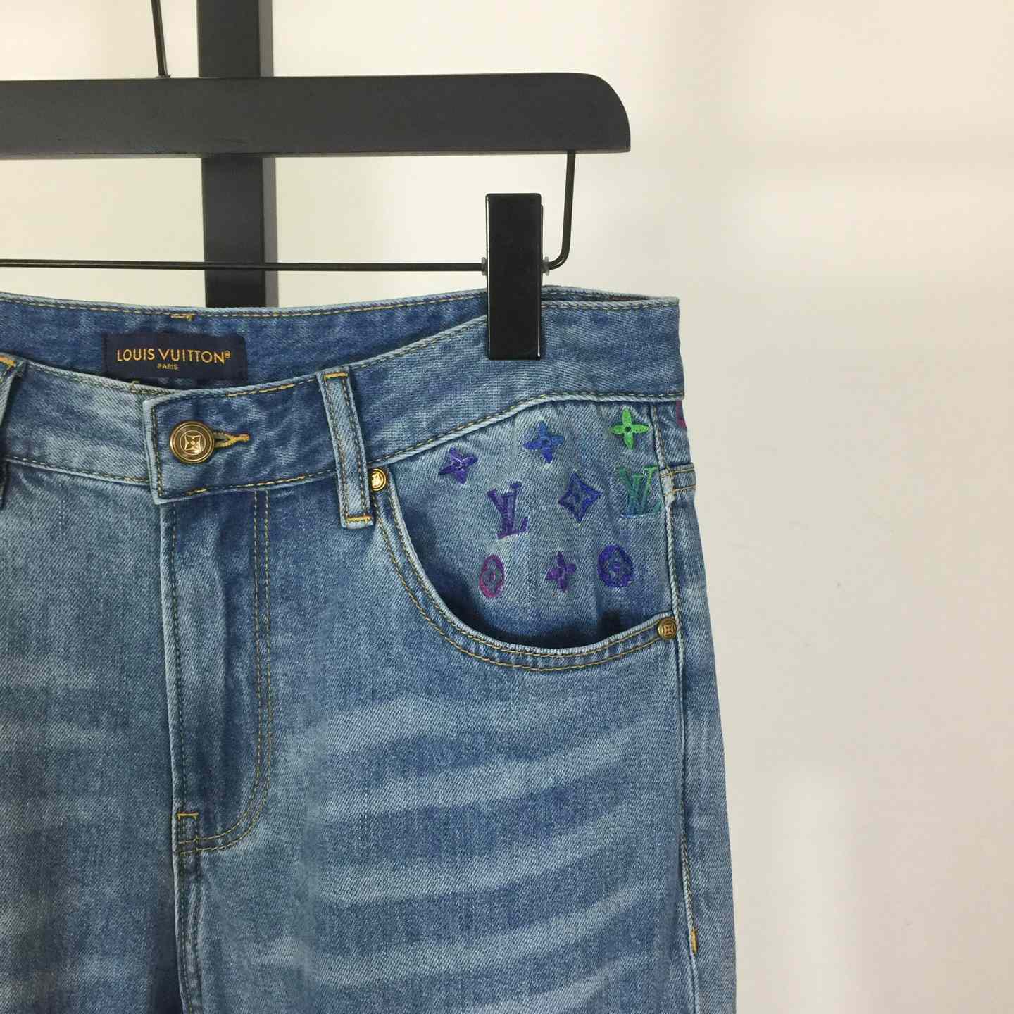 Louis Vuitton Jeans - DesignerGu