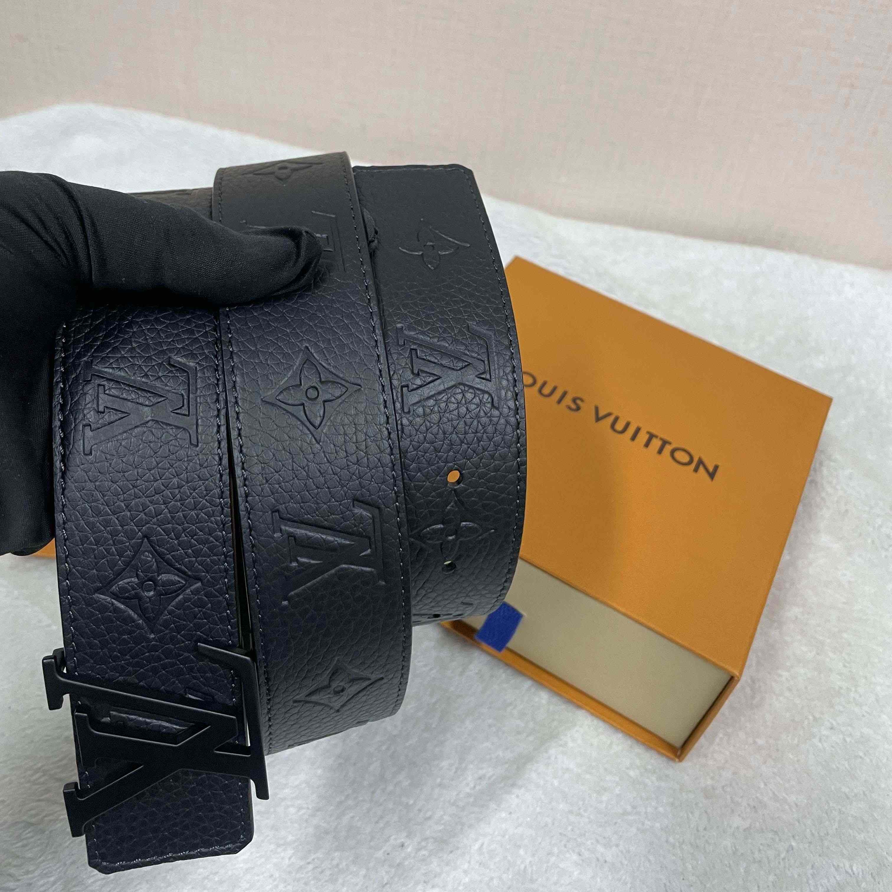 Louis Vuitton Reversible Belt - DesignerGu