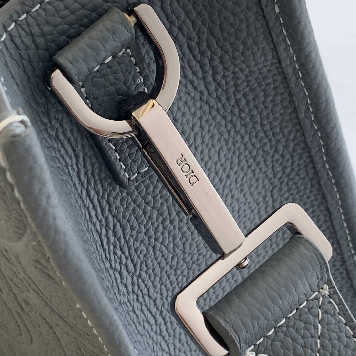 Dior Medium East-West Tote Bag  - DesignerGu