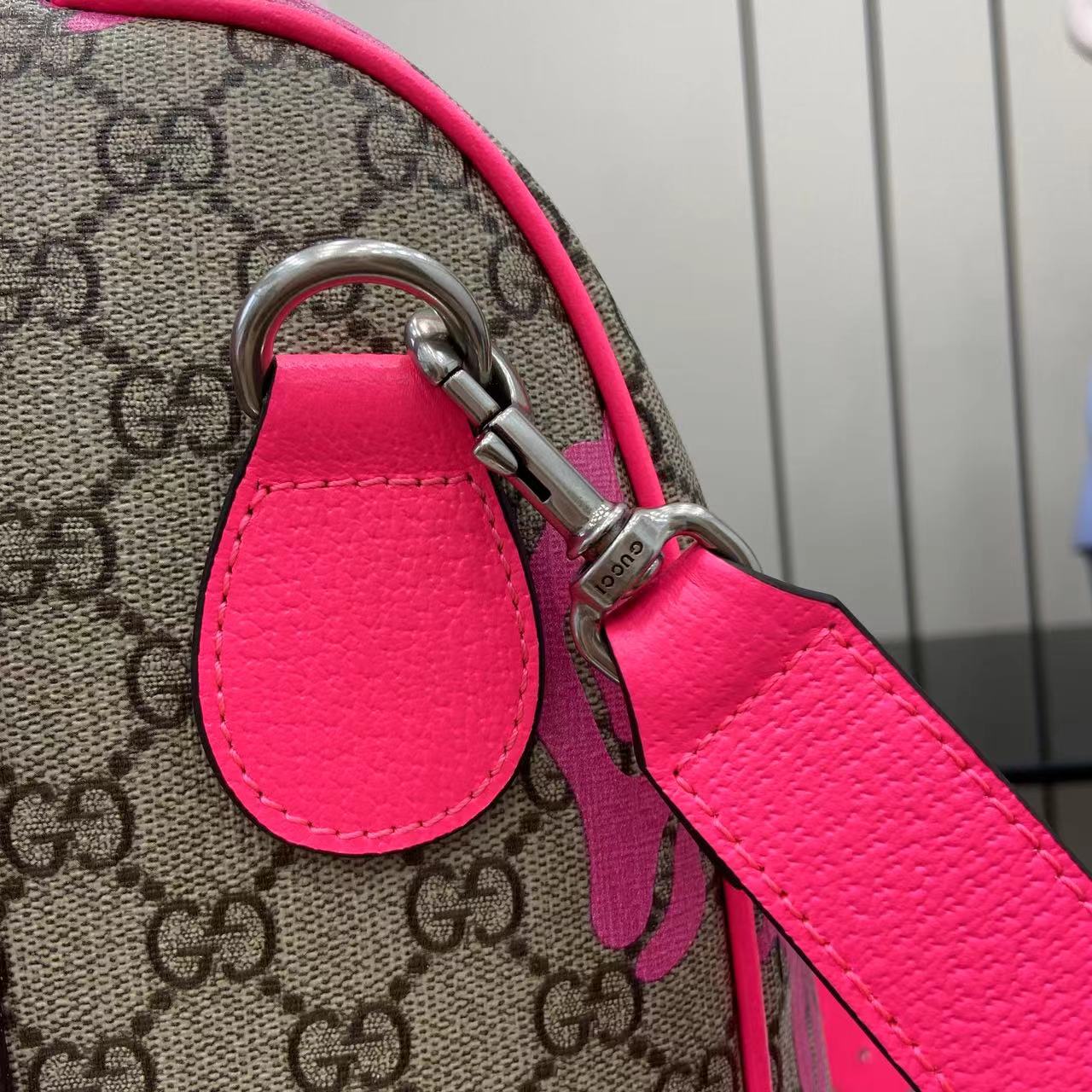 Gucci Medium Duffle Bag With Print - DesignerGu
