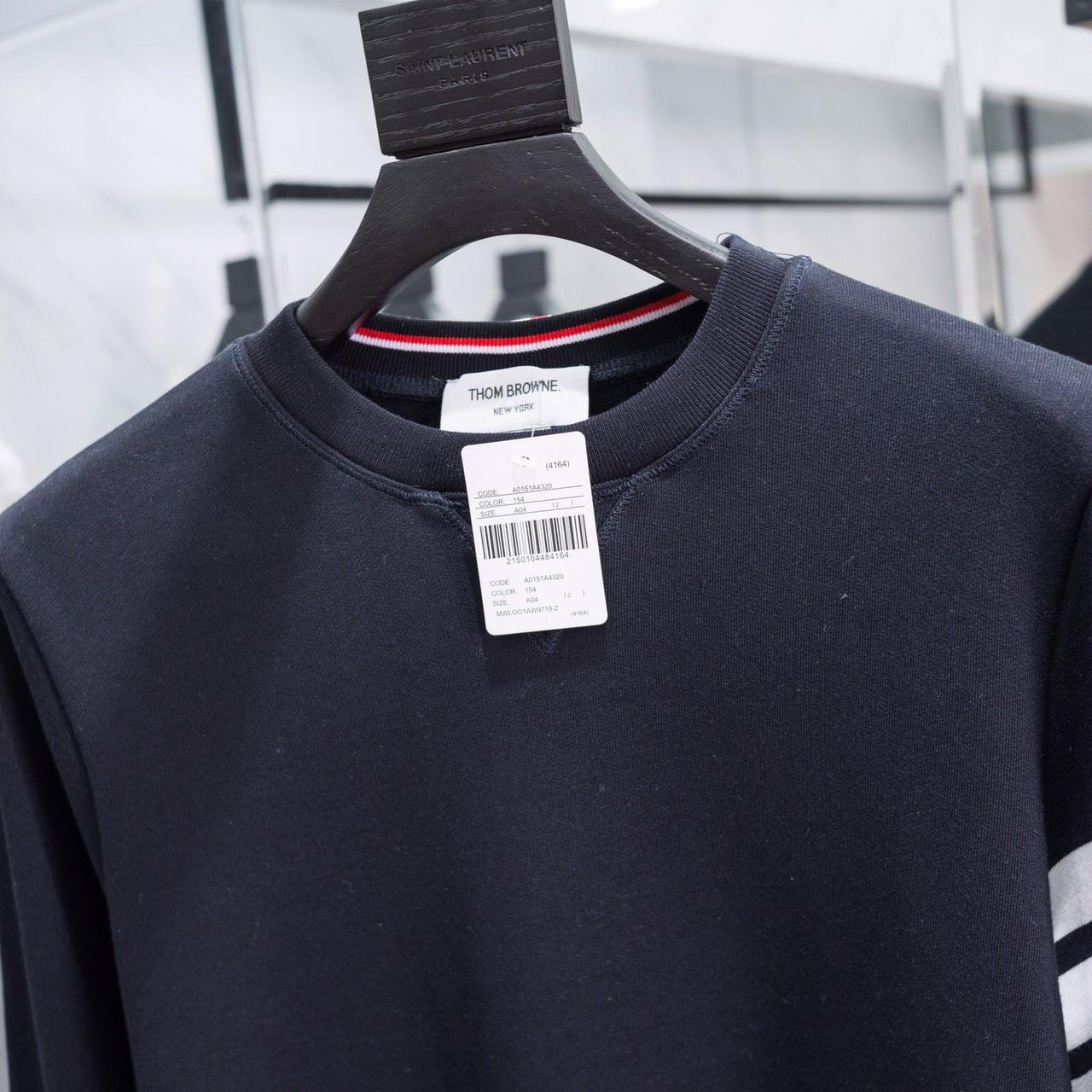 Thom Browne Stripe Sleeve Sweatshirt   TB22 - DesignerGu