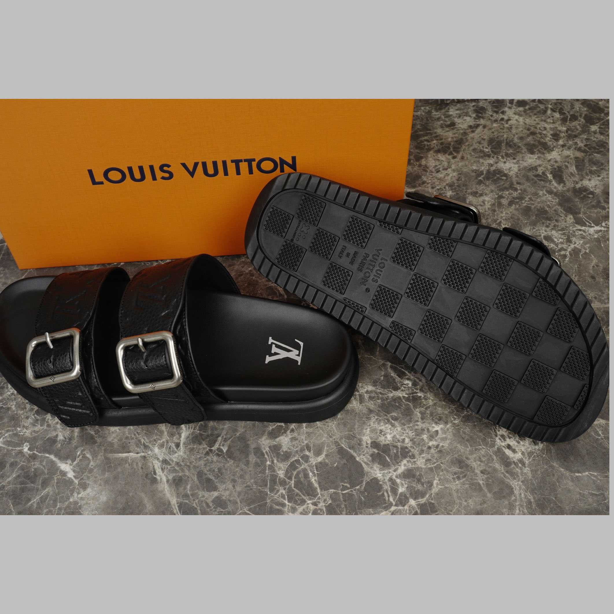 Louis Vuitton LV Venice Mule  1AHSJM - DesignerGu