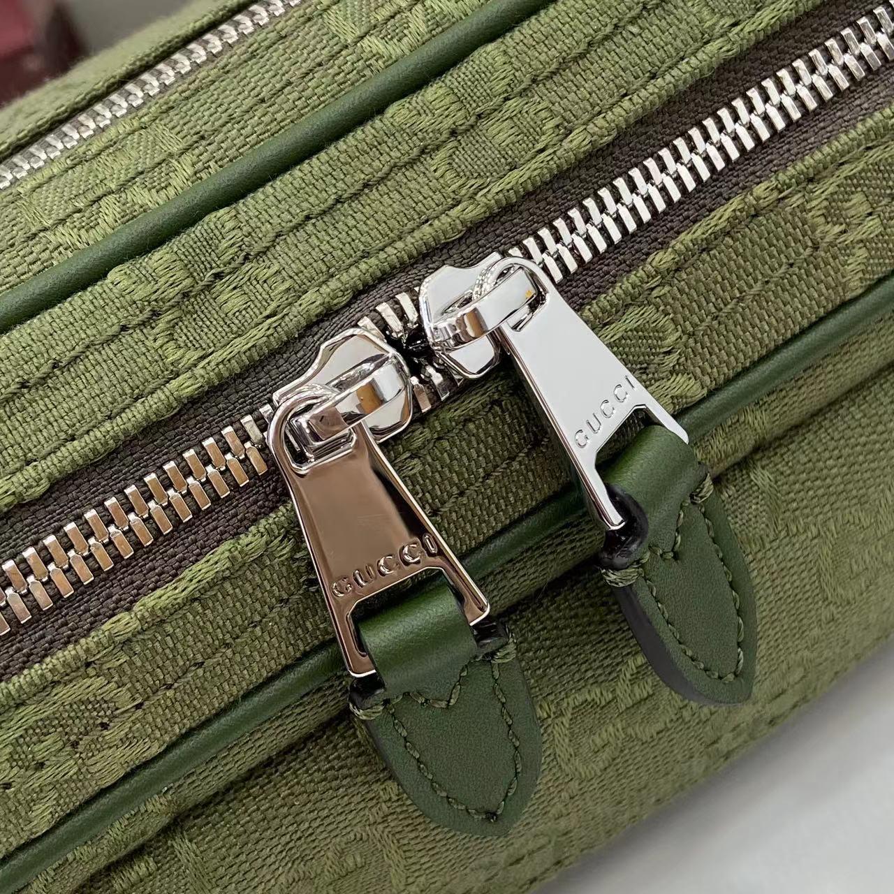 Gucci GG Canvas Large Slingbag - DesignerGu