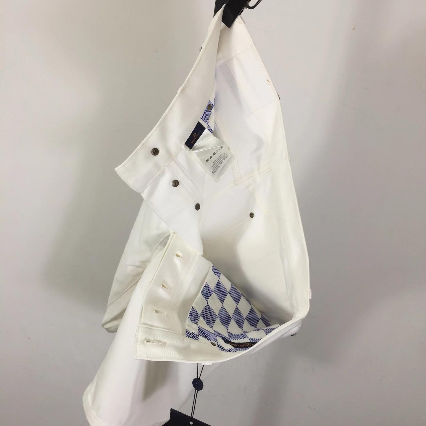 Louis Vuitton Denim Shorts   1AHVDJ - DesignerGu