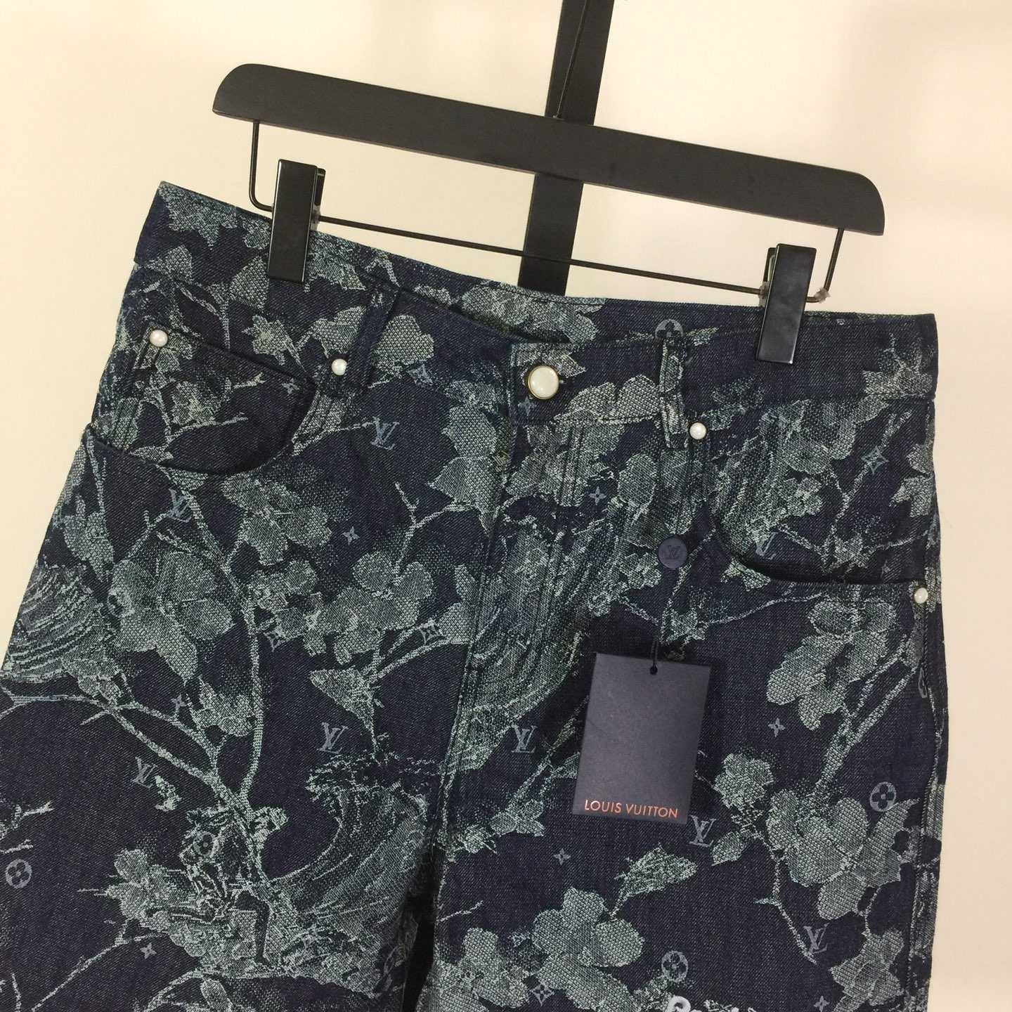 Louis Vuitton Jacquard Denim Shorts  1AHXHP - DesignerGu