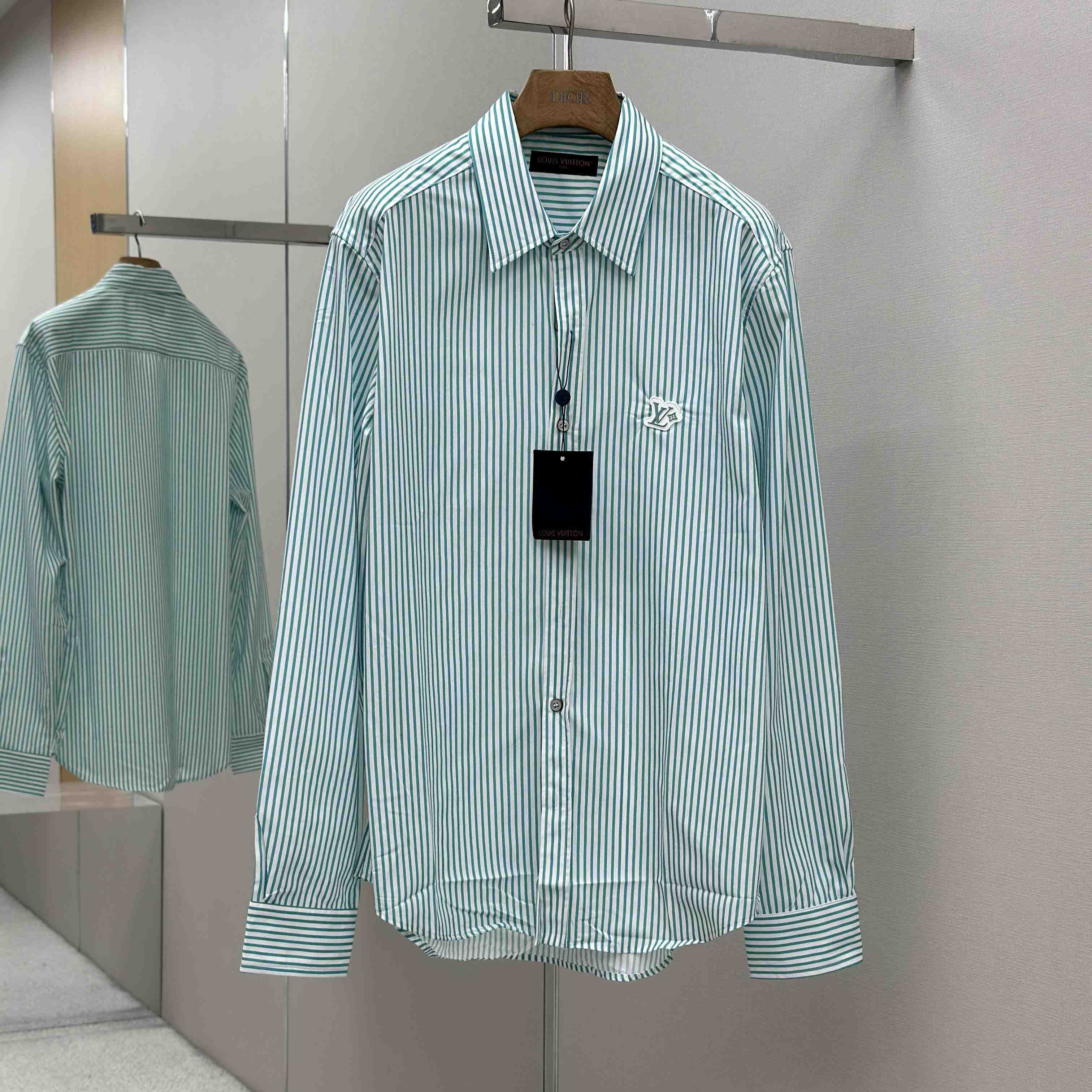 Louis Vuitton Monogram Striped Shirt   1AHVXI - DesignerGu