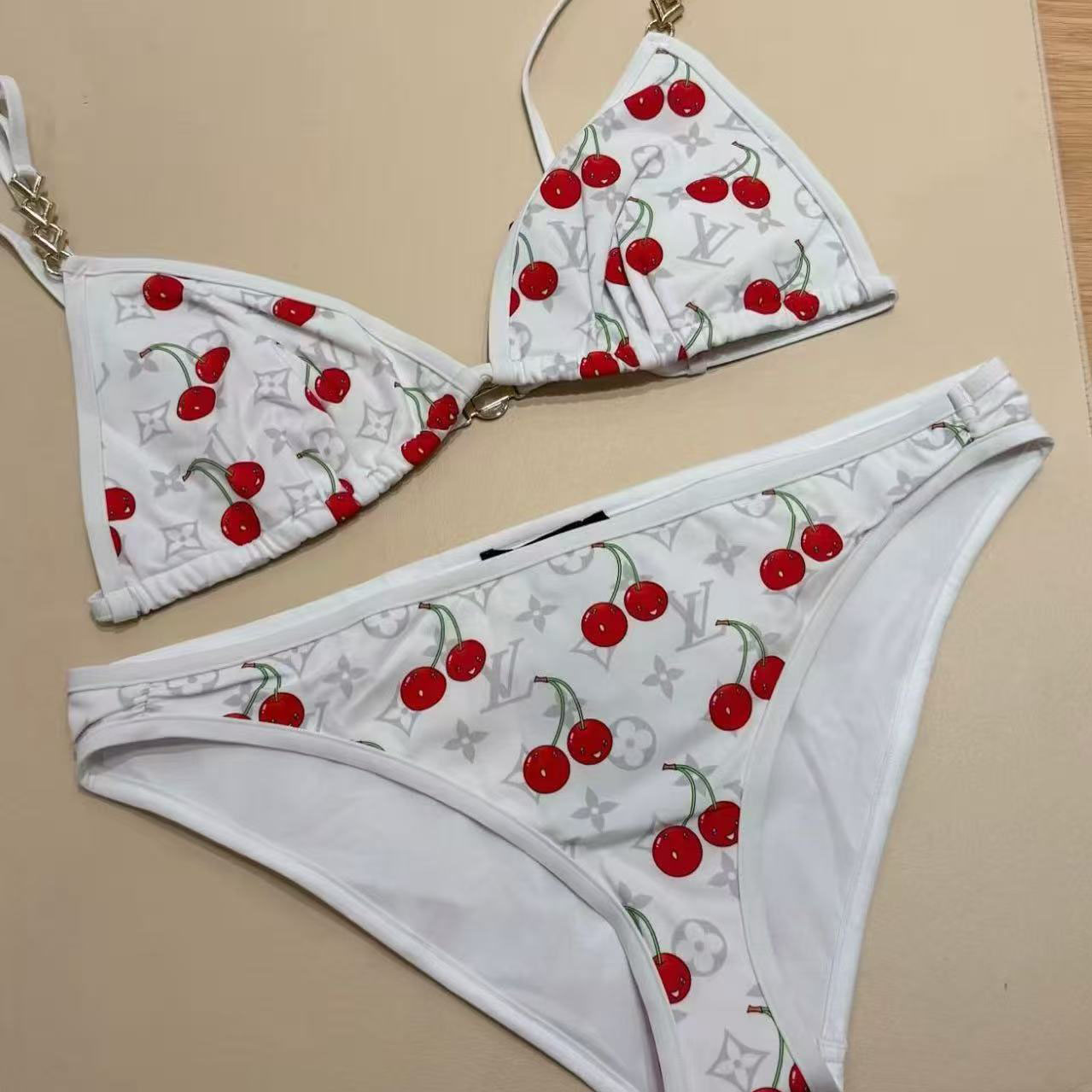 Louis Vuitton LV x TM Cherry Bikini Top    1AHIAY - DesignerGu