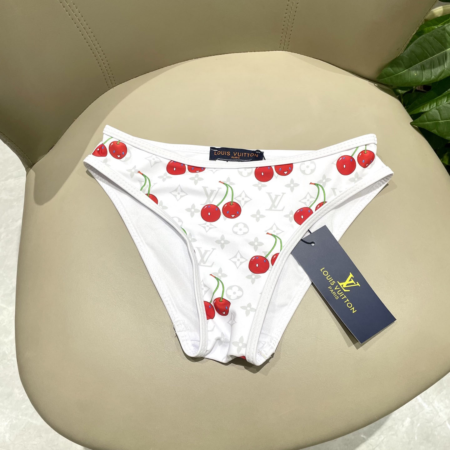 Louis Vuitton LV x TM Cherry Bikini Top    1AHIAY - DesignerGu