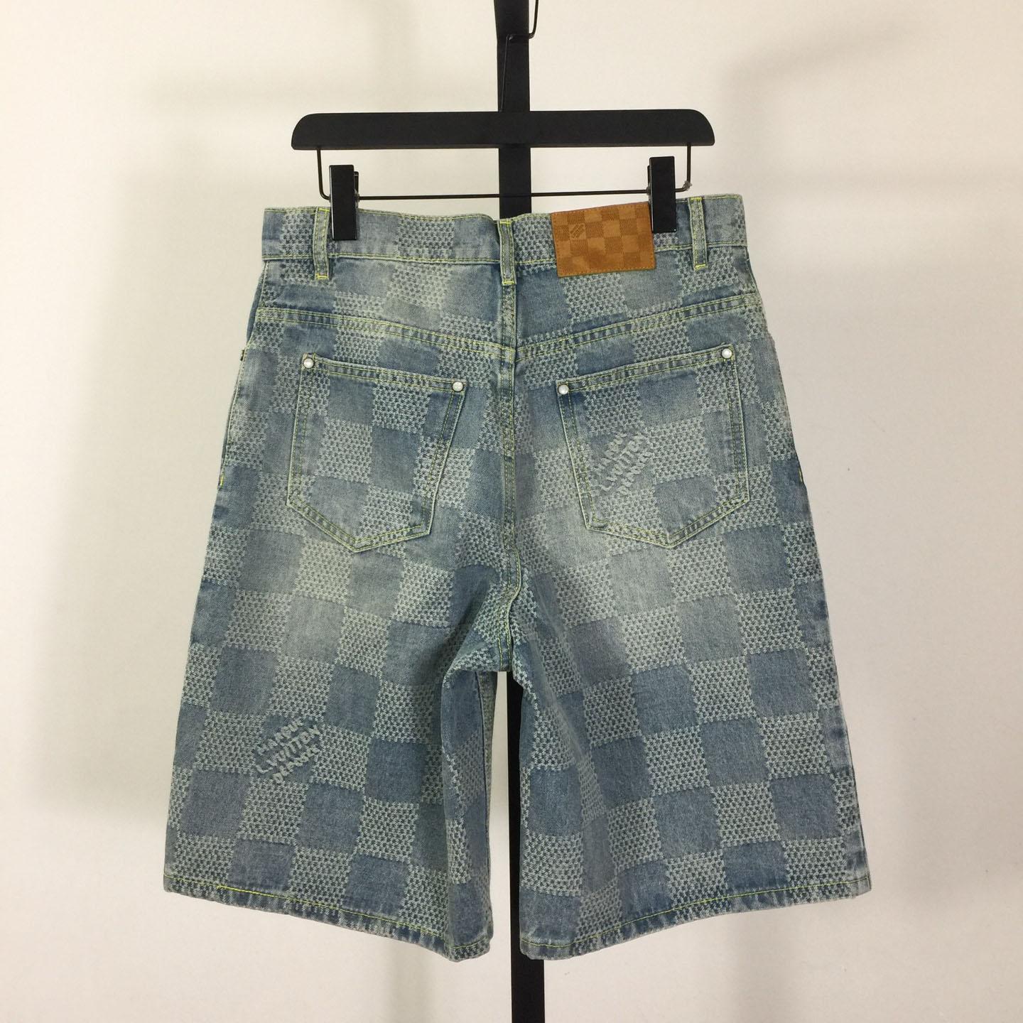 Louis Vuitton Damier 3D Light Denim Shorts   1AHVDS - DesignerGu