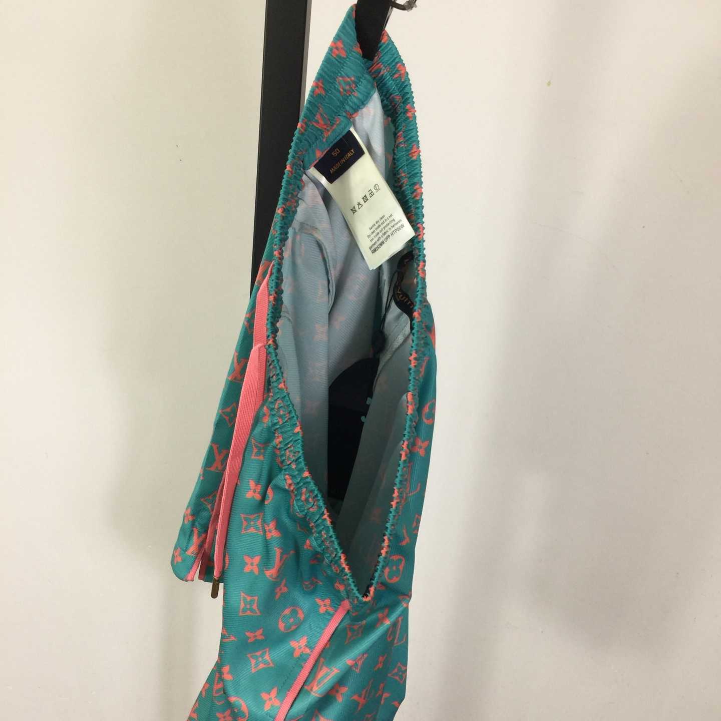 Louis Vuitton Monogram Silk Shorts   1AHVQI - DesignerGu