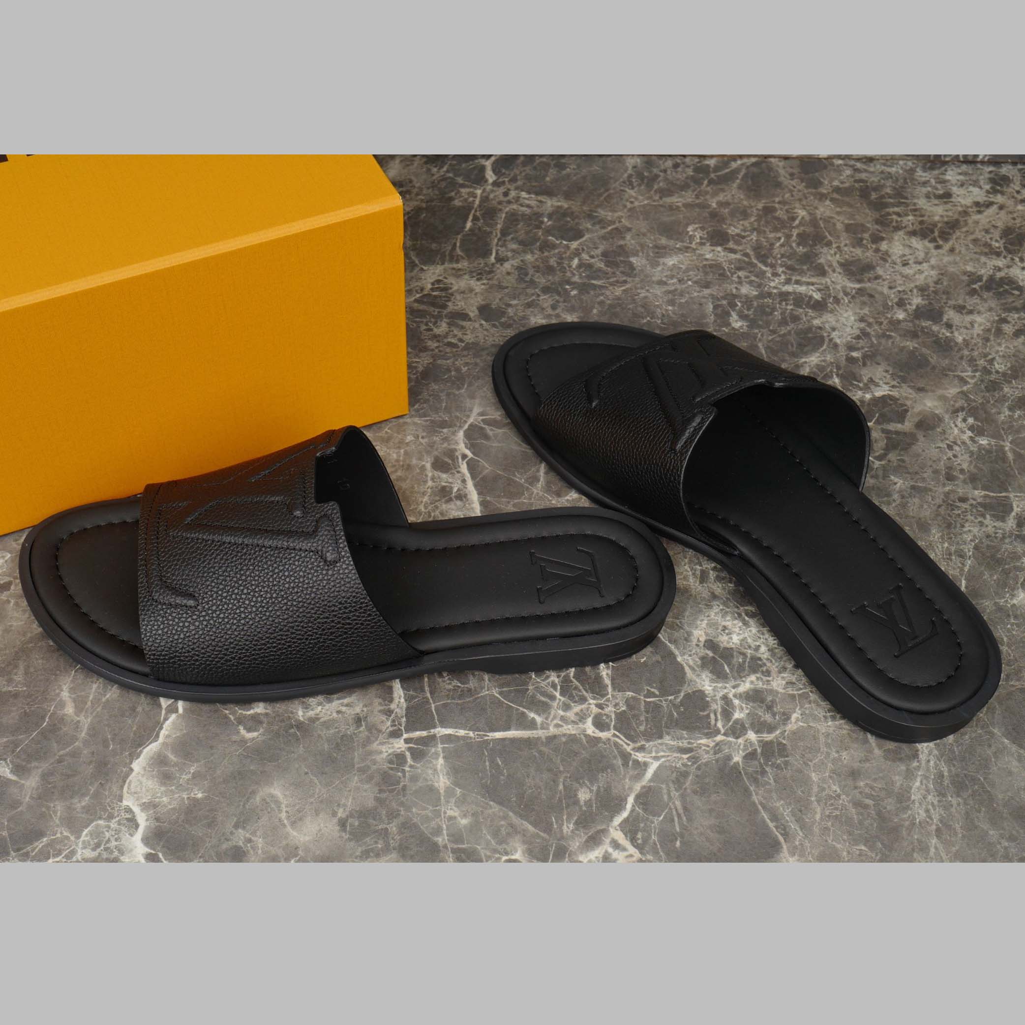 Louis Vuitton LV Portofino Mule   1AHSGN - DesignerGu