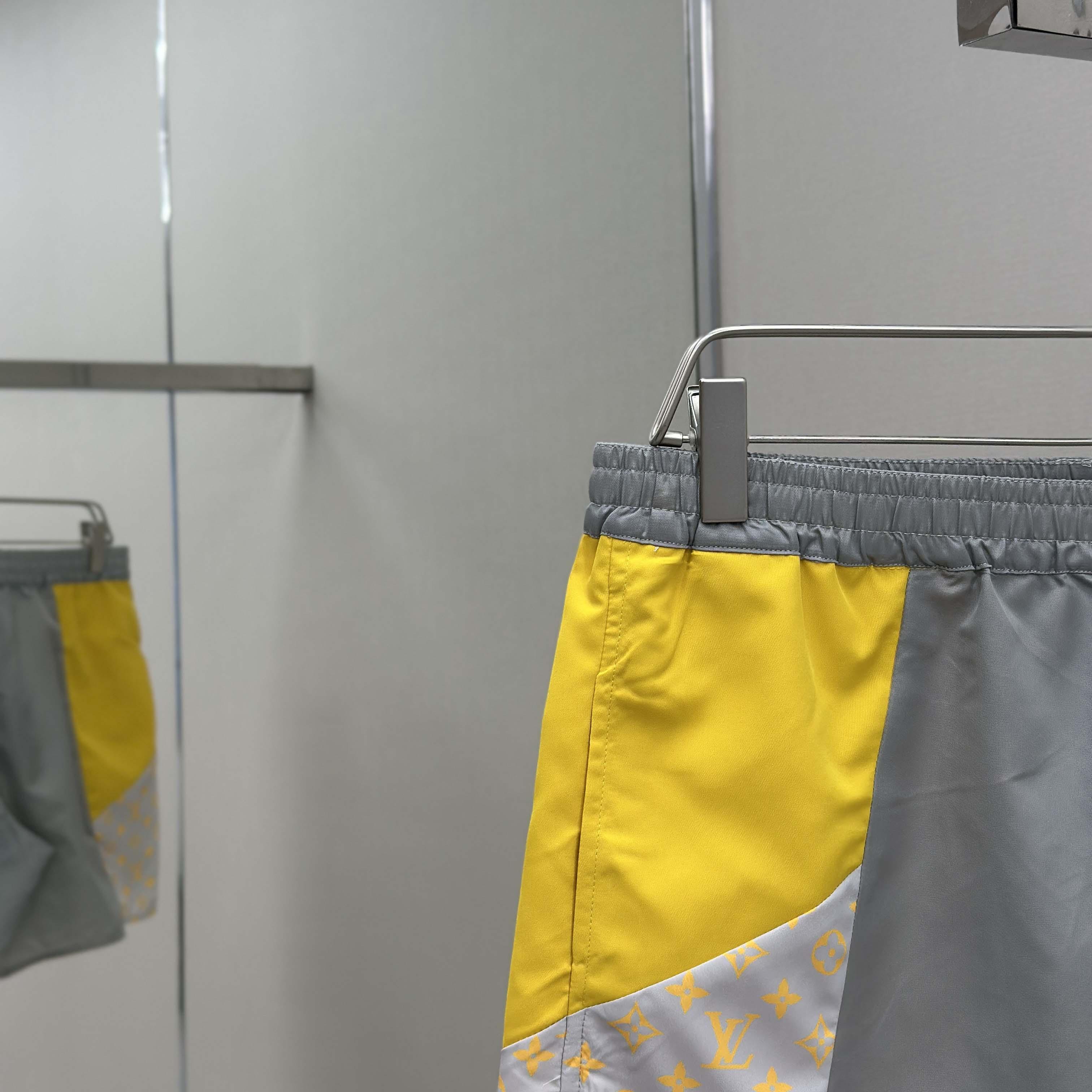 Louis Vuitton Monogram Track Shorts   1AHVQW - DesignerGu