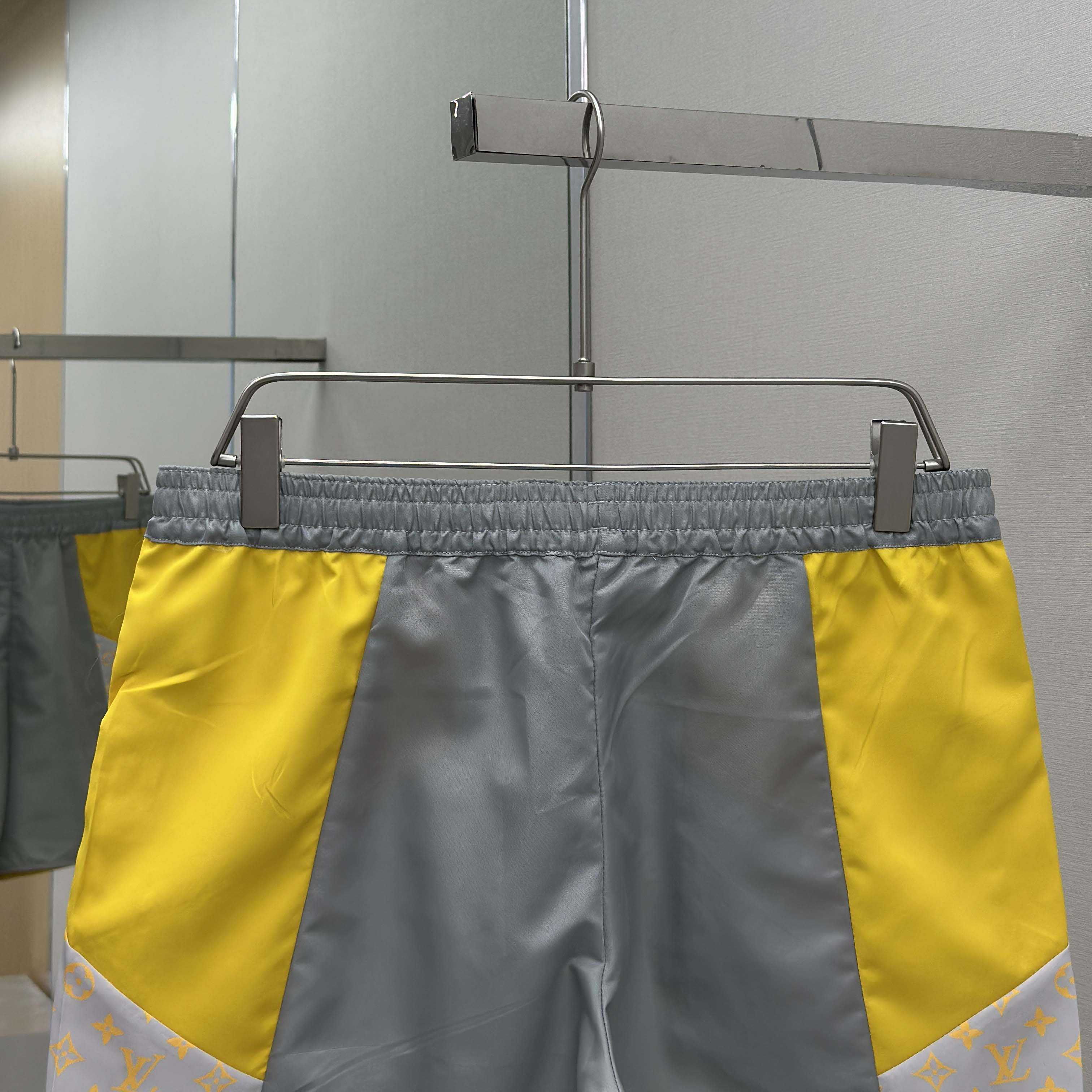 Louis Vuitton Monogram Track Shorts   1AHVQW - DesignerGu