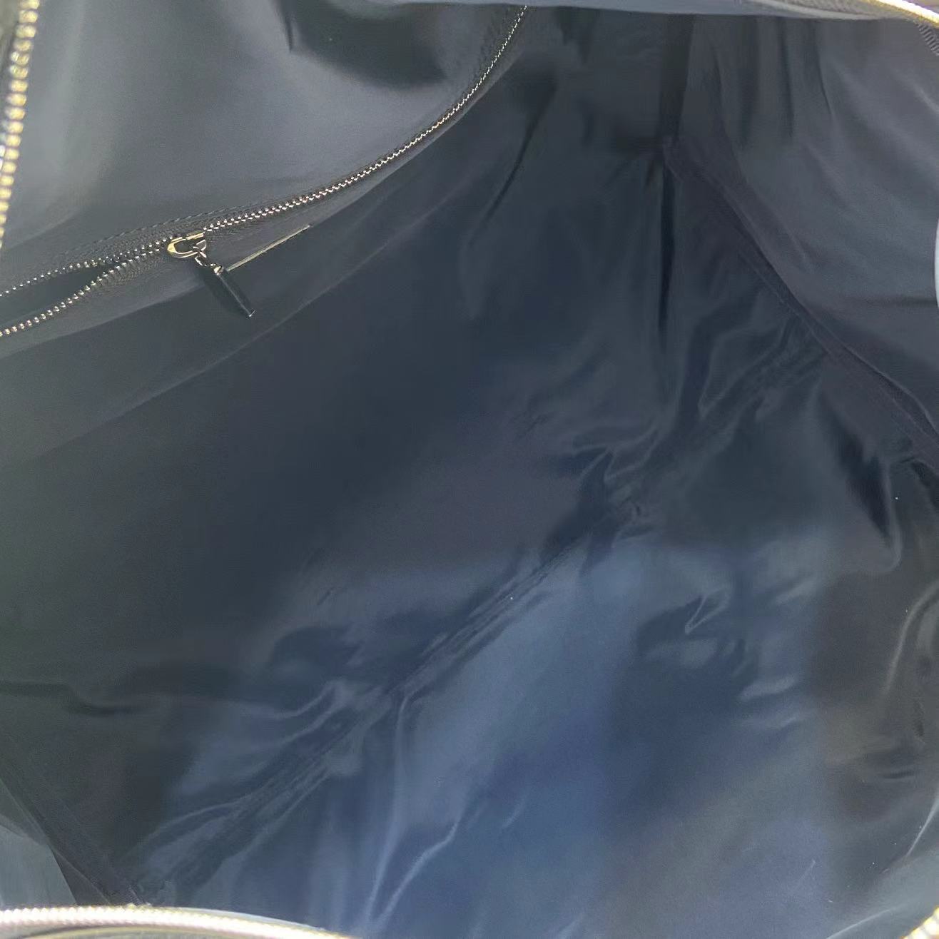 Gucci Medium Duffle Bag With Web - DesignerGu