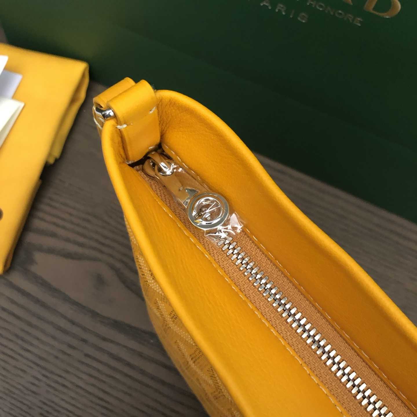 Goyard Conti Pouch - DesignerGu