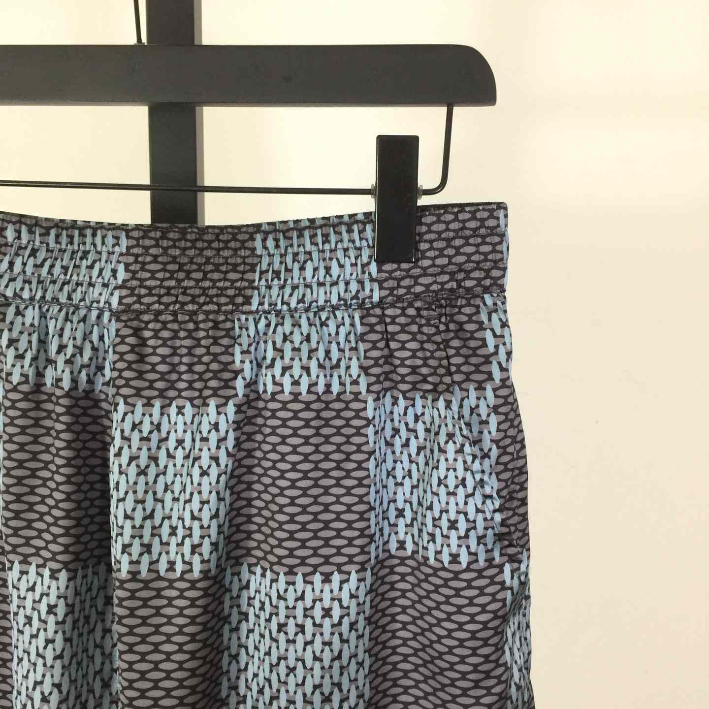 Louis Vuitton Damier Silk Shorts   1AHVT9 - DesignerGu