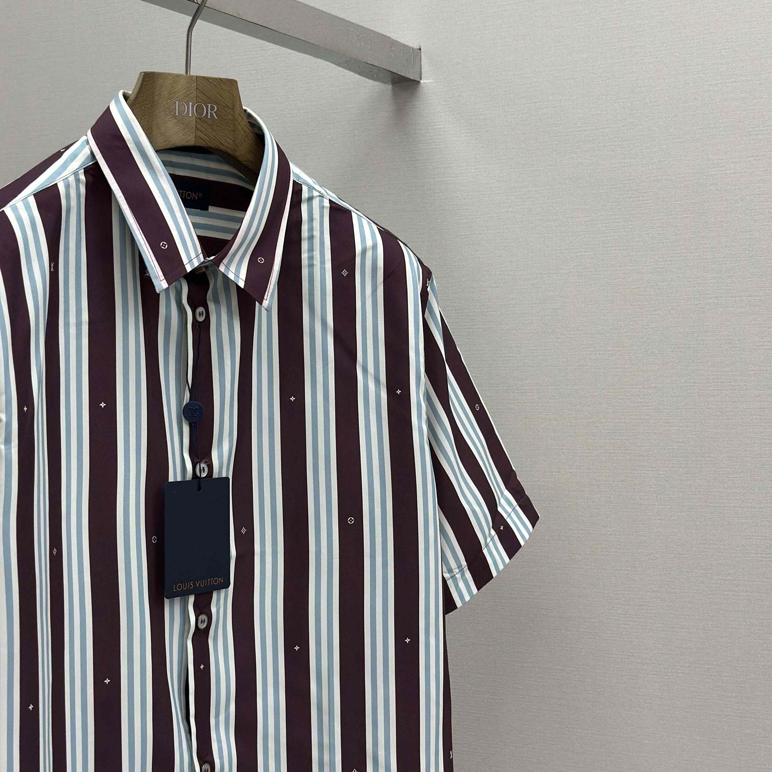 Louis Vuitton Striped Short-Sleeved Shirt   1AHVWE - DesignerGu