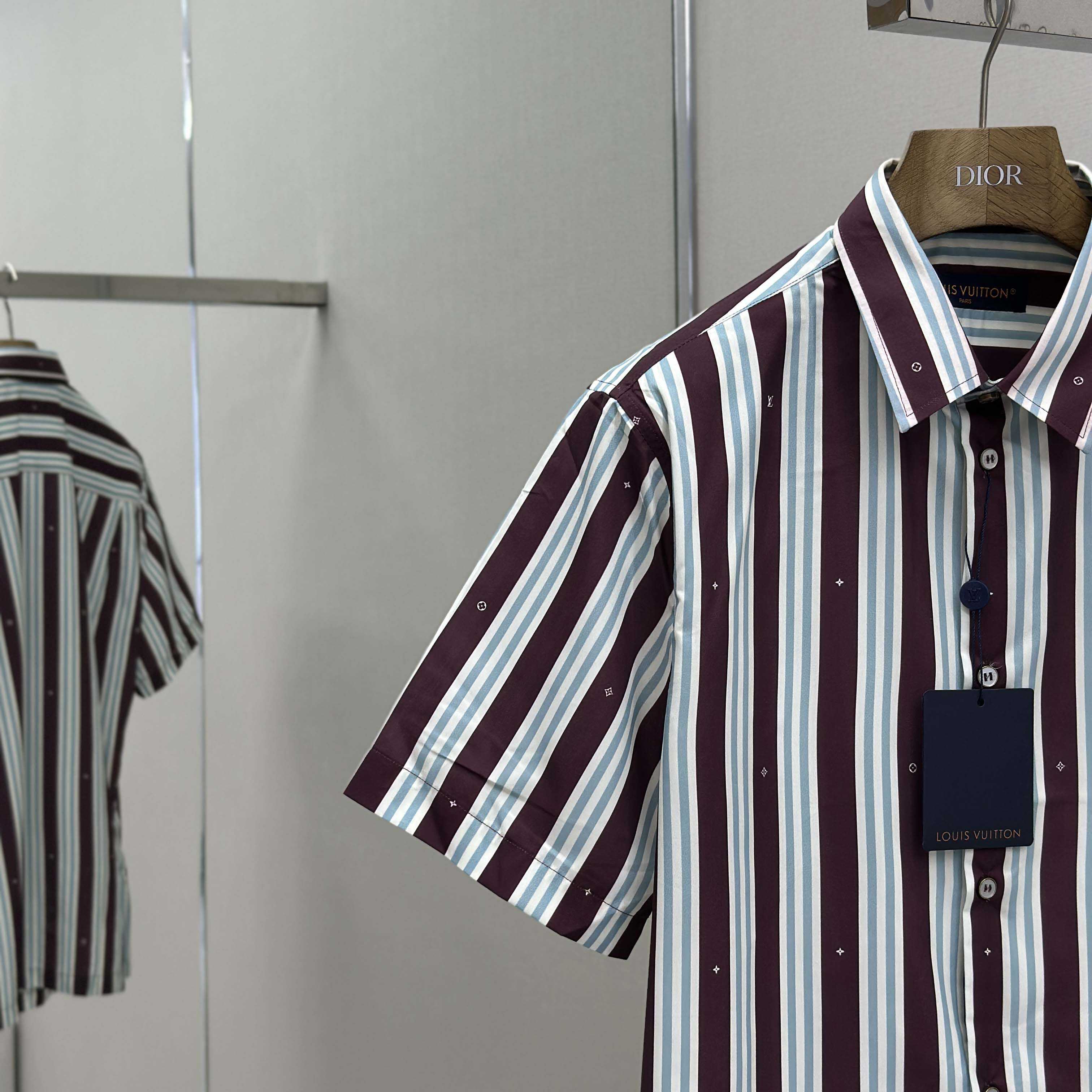 Louis Vuitton Striped Short-Sleeved Shirt   1AHVWE - DesignerGu