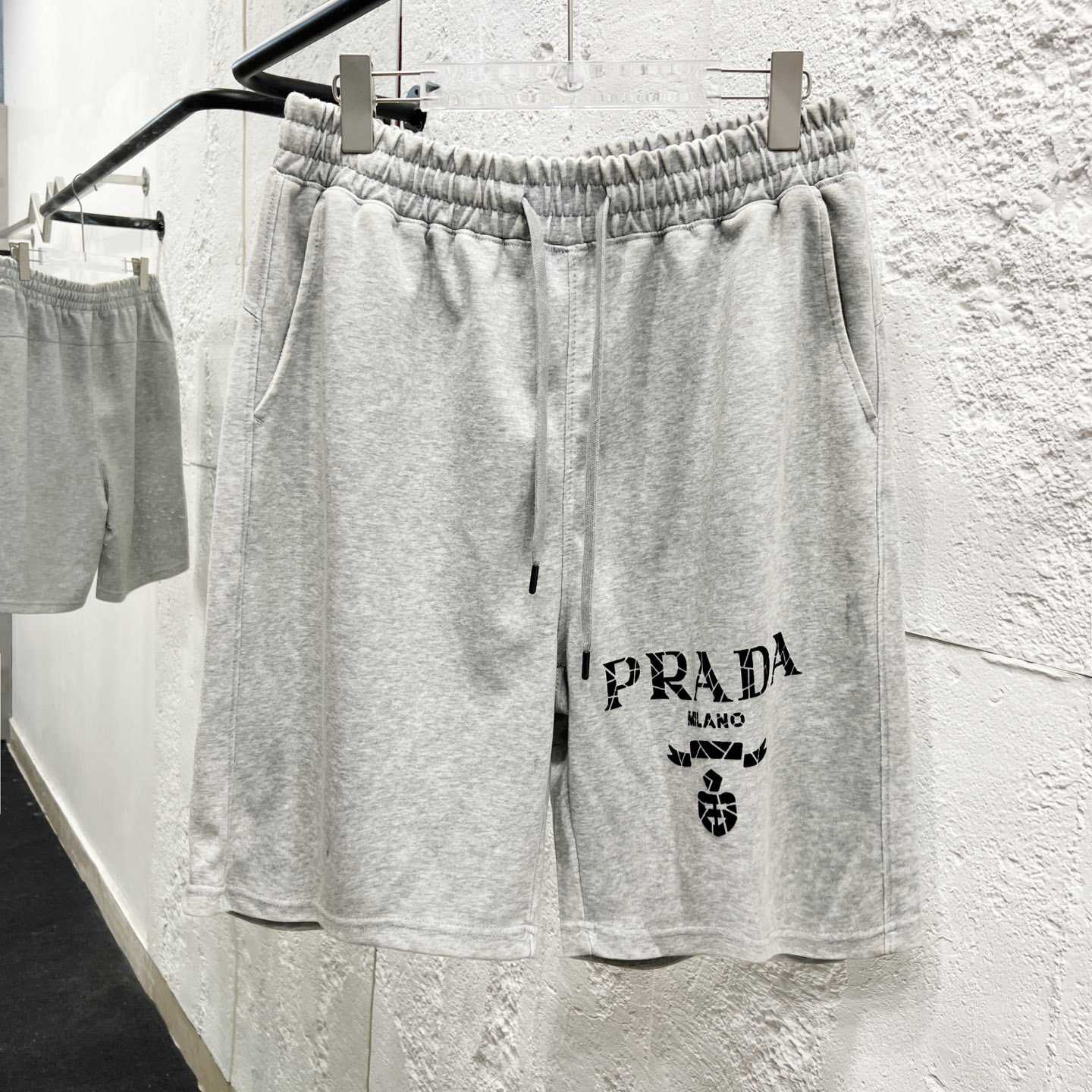 Prada Shorts    - DesignerGu