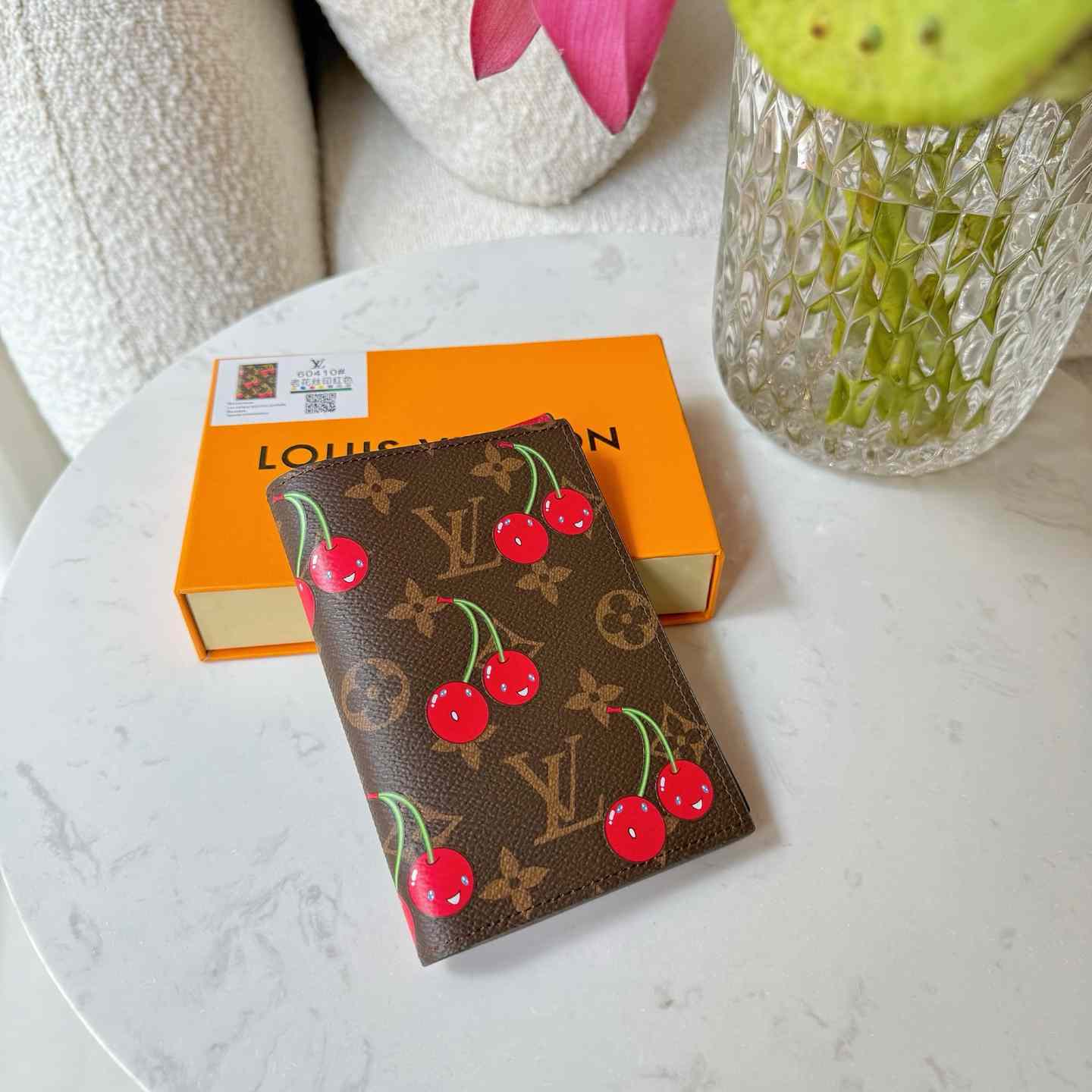 Louis Vuitton LV x TM Passport Cover   M13424 - DesignerGu