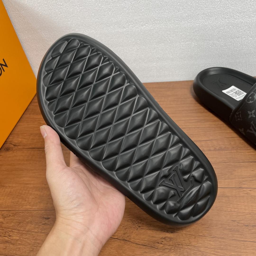 Louis Vuitton Waterfront Mule   1AANNV - DesignerGu