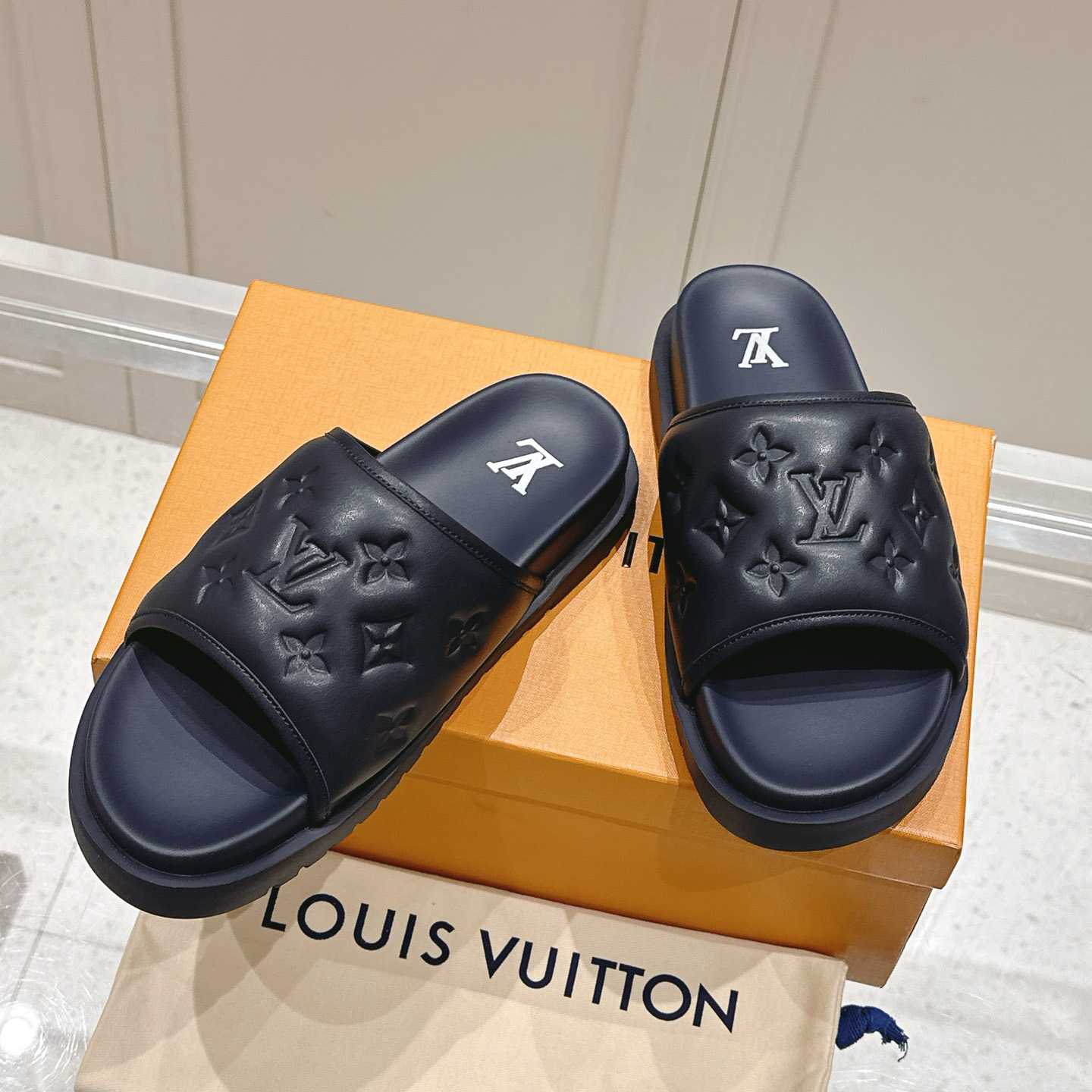 Louis Vuitton Miami Mule   1ADGFD  - DesignerGu