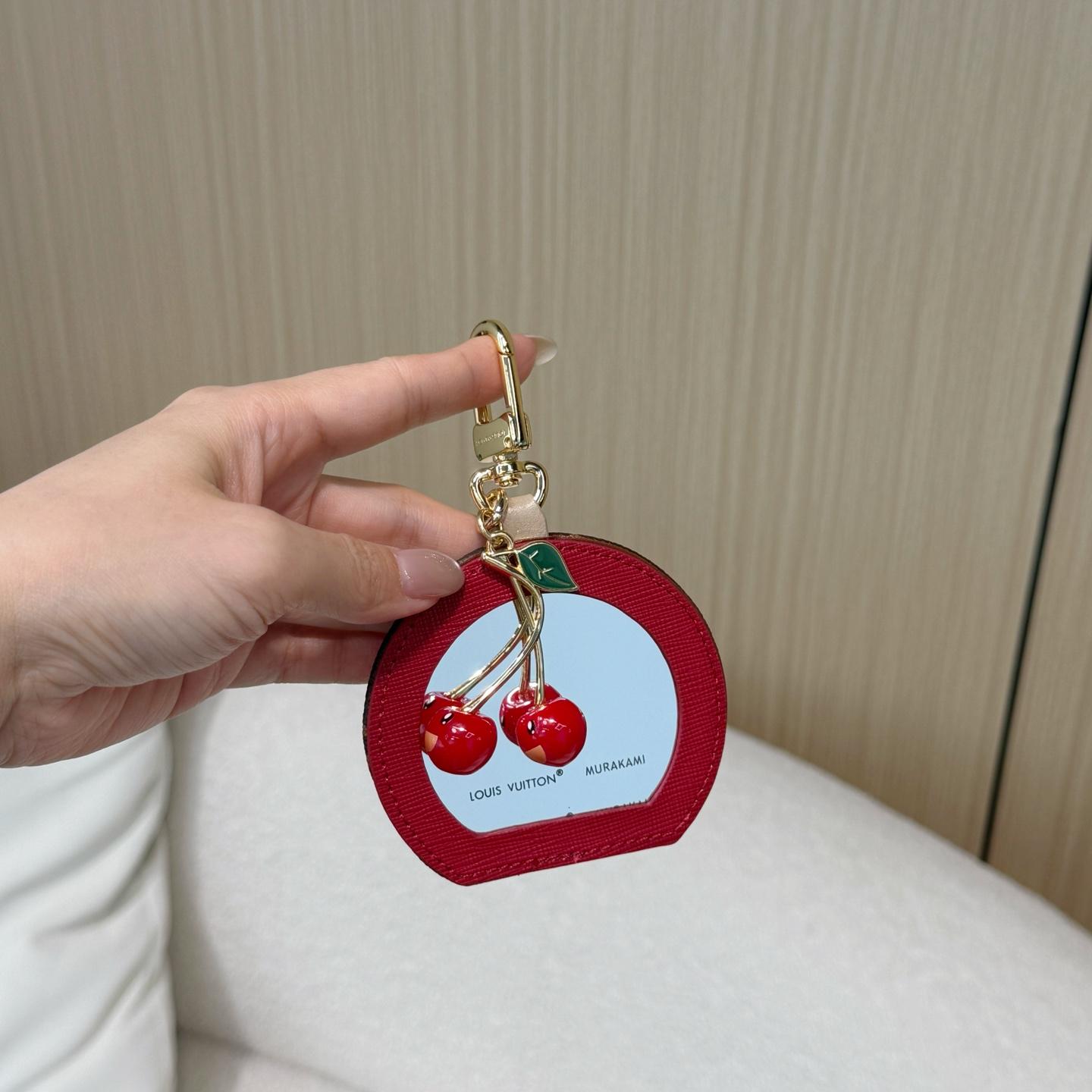 Louis Vuitton LV x TM Cerise LV Mini Mirror Bag Charm   M02830 - DesignerGu