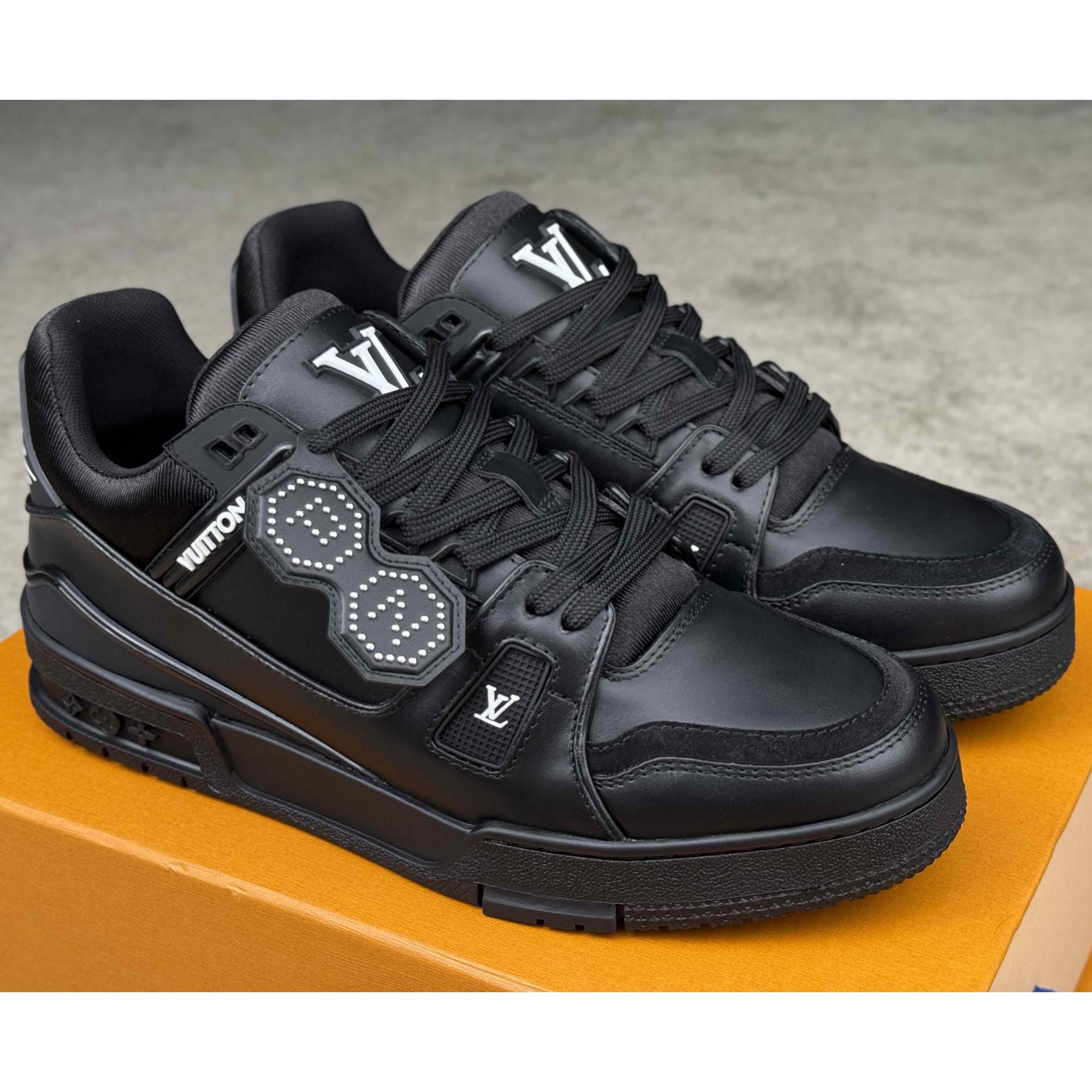 Louis Vuitton LV Trainer Sneaker   1AIKRX - DesignerGu